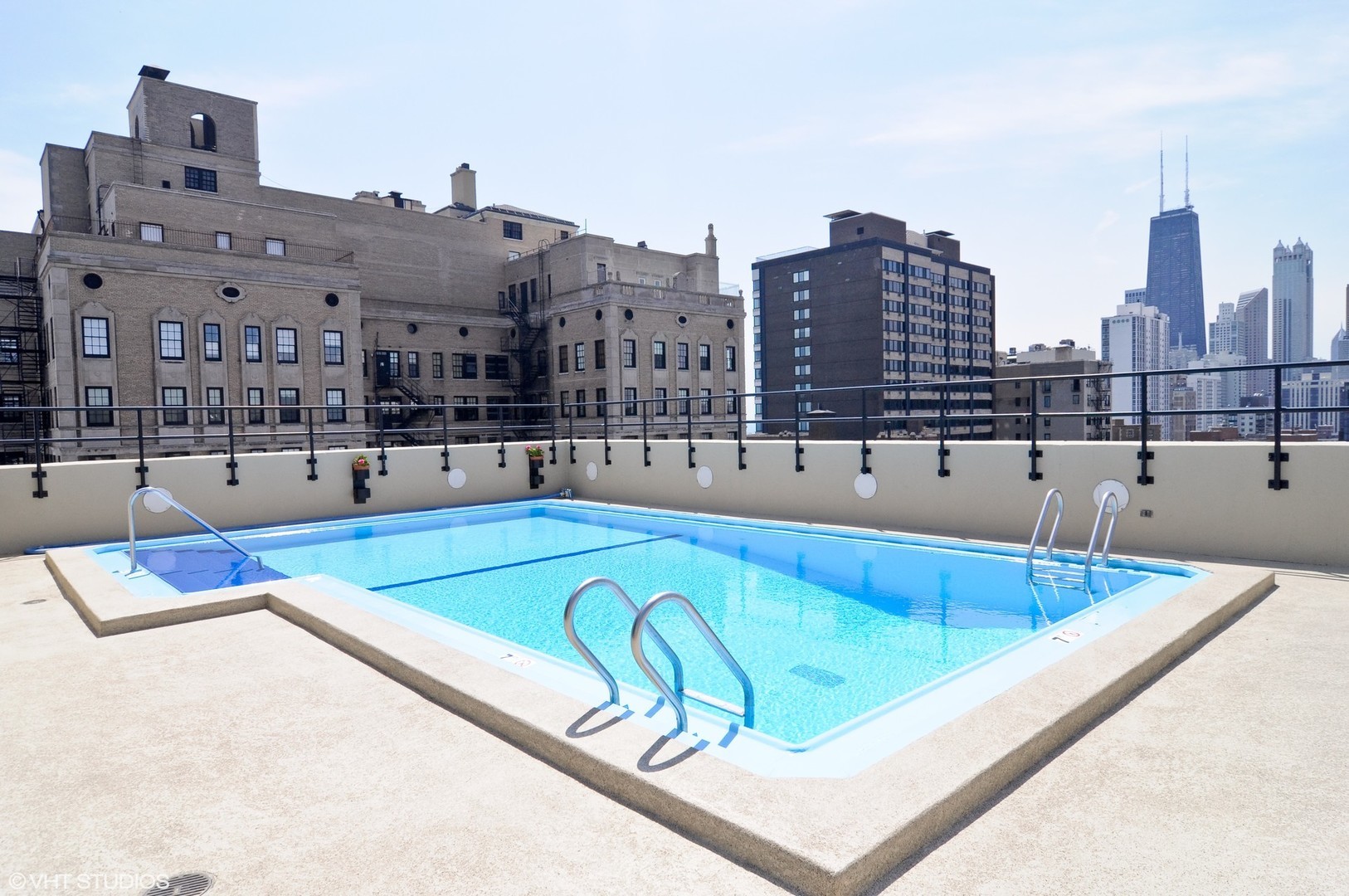 1515 N Astor Street Unit: 12B