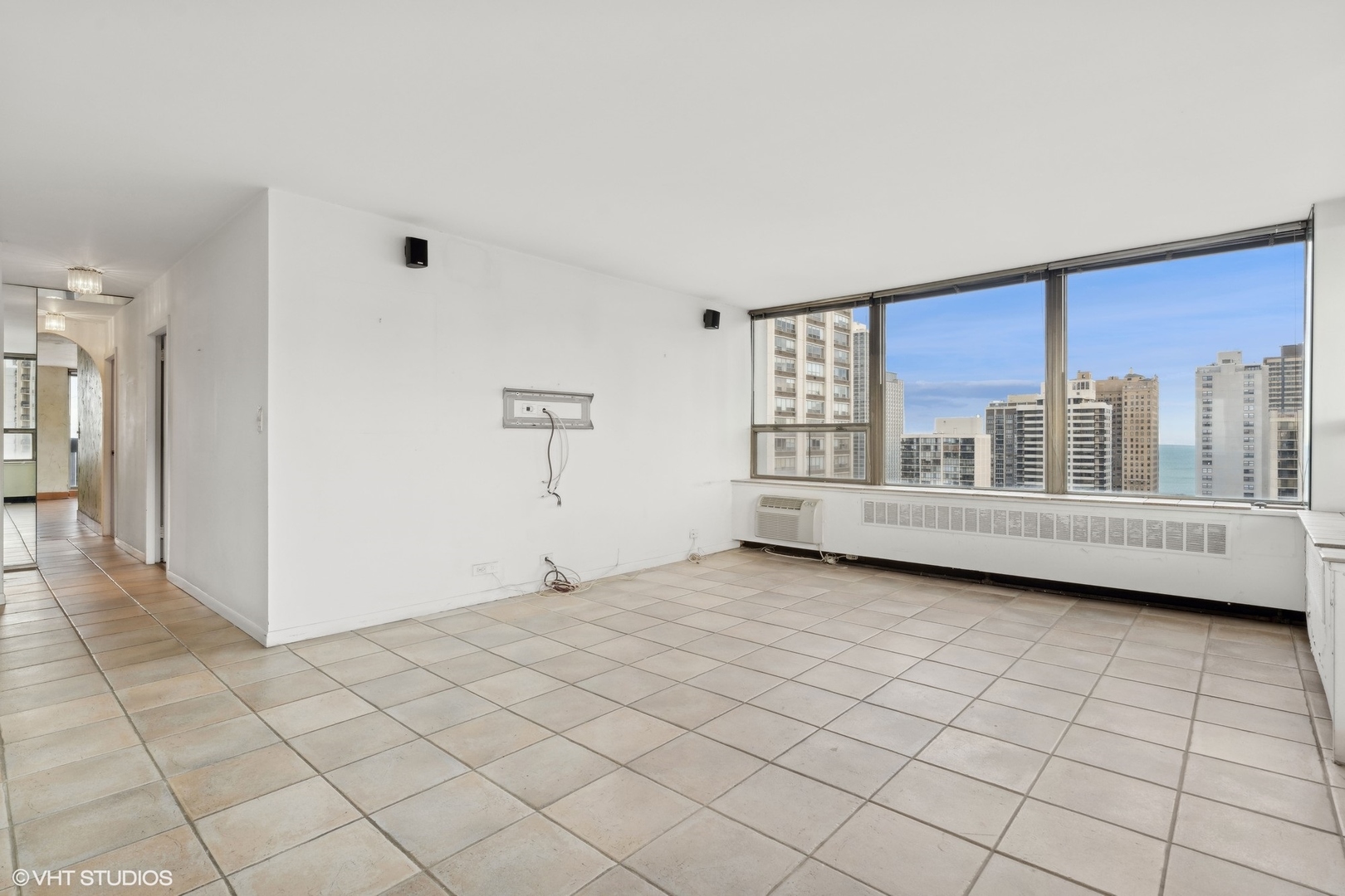 1460 N Sandburg Terrace Unit: 2001-2002