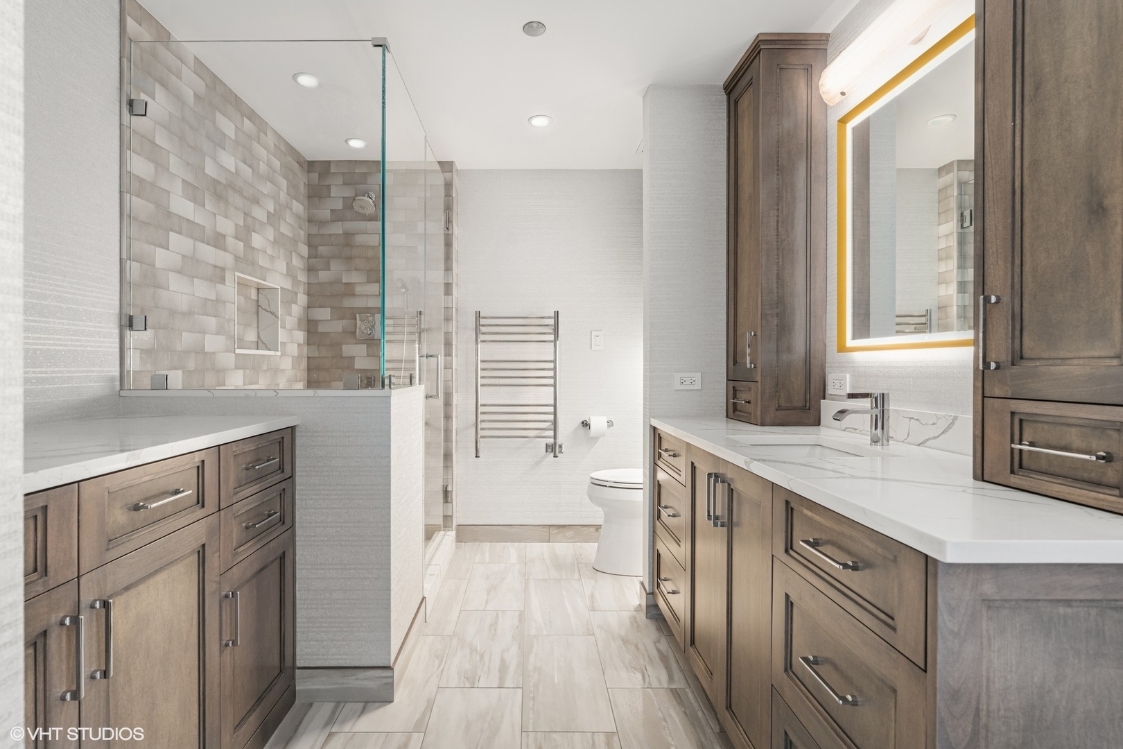 21 E Huron Street Unit: 1505