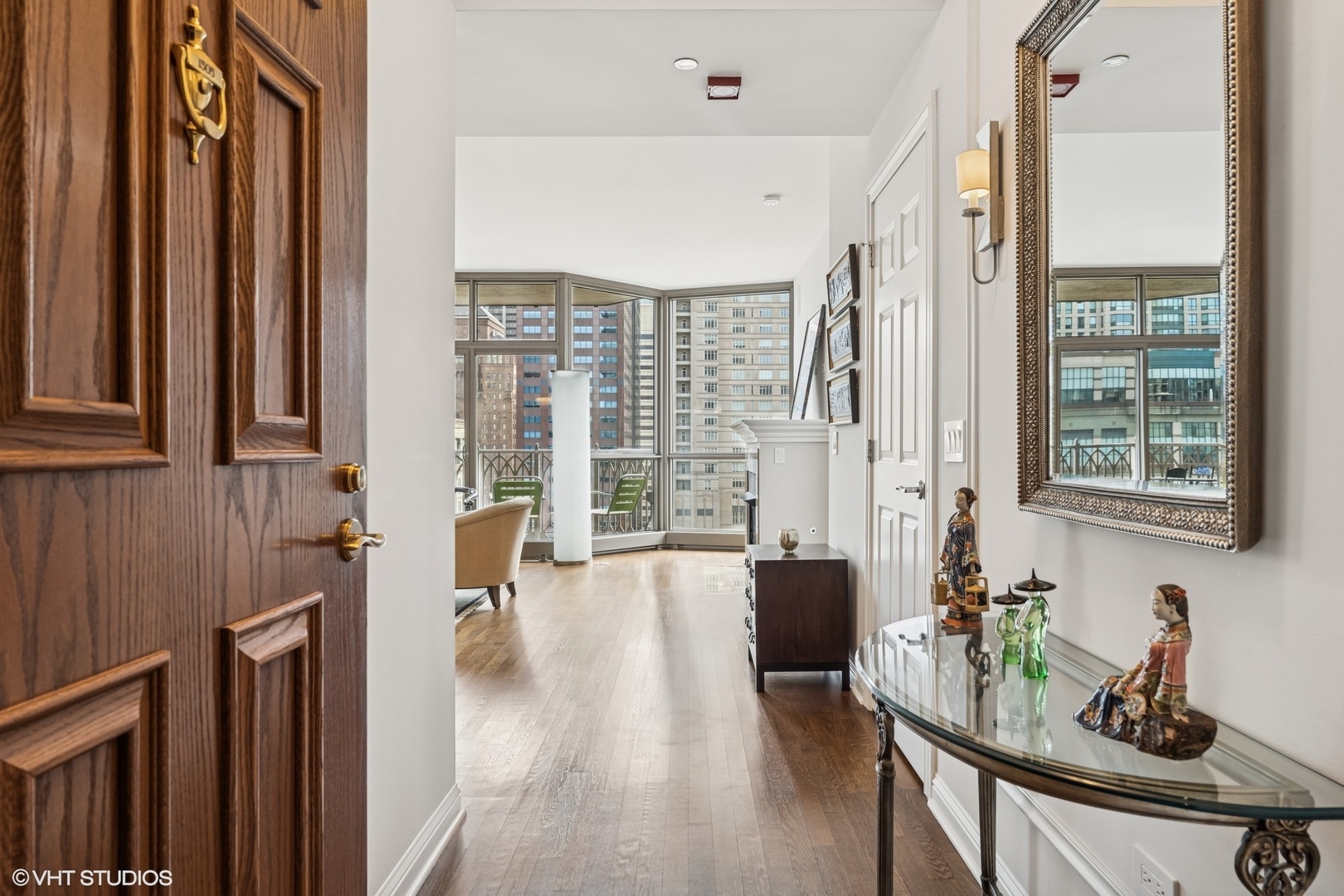 21 E Huron Street Unit: 1505