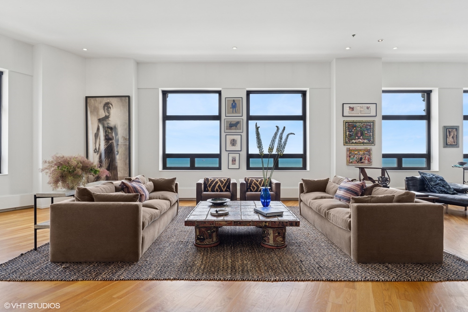 680 N Lake Shore Drive Unit: 1602