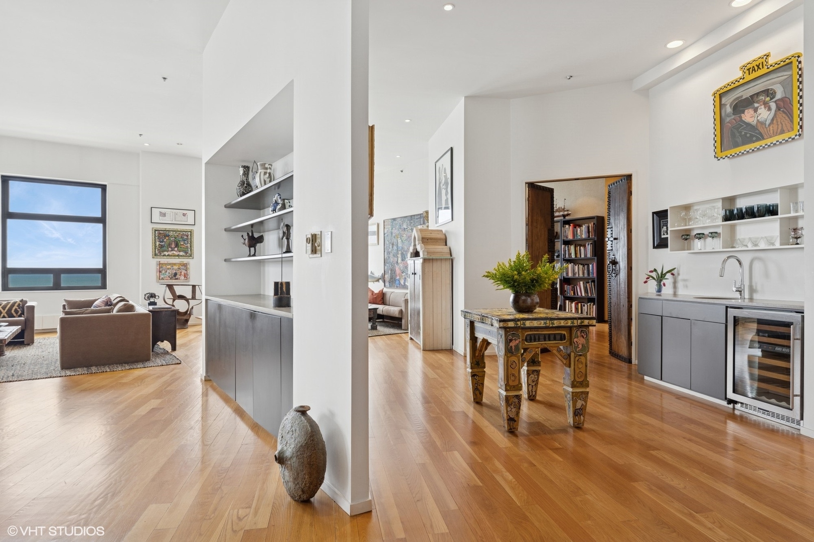 680 N Lake Shore Drive Unit: 1602