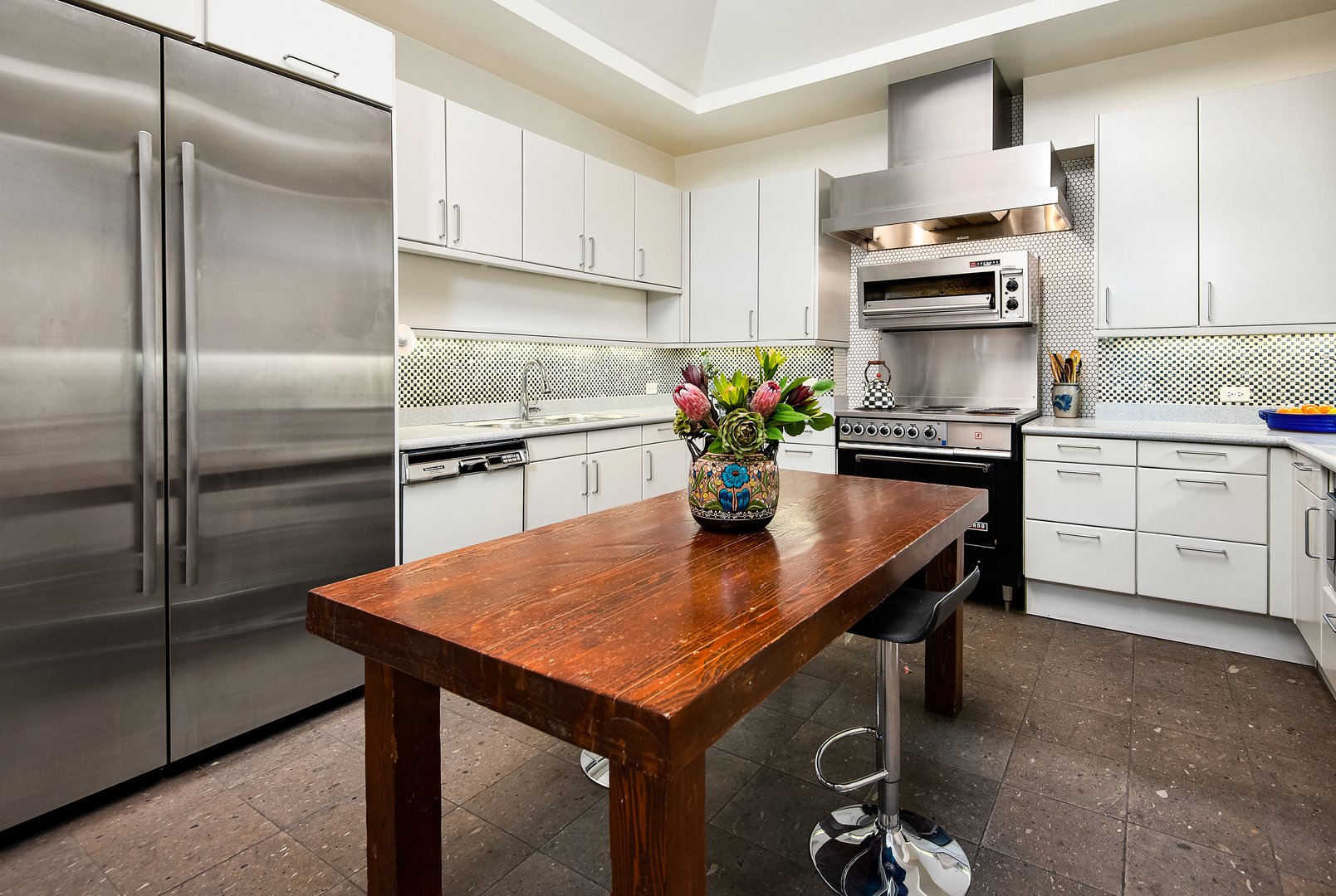 680 N Lake Shore Drive Unit: 1602