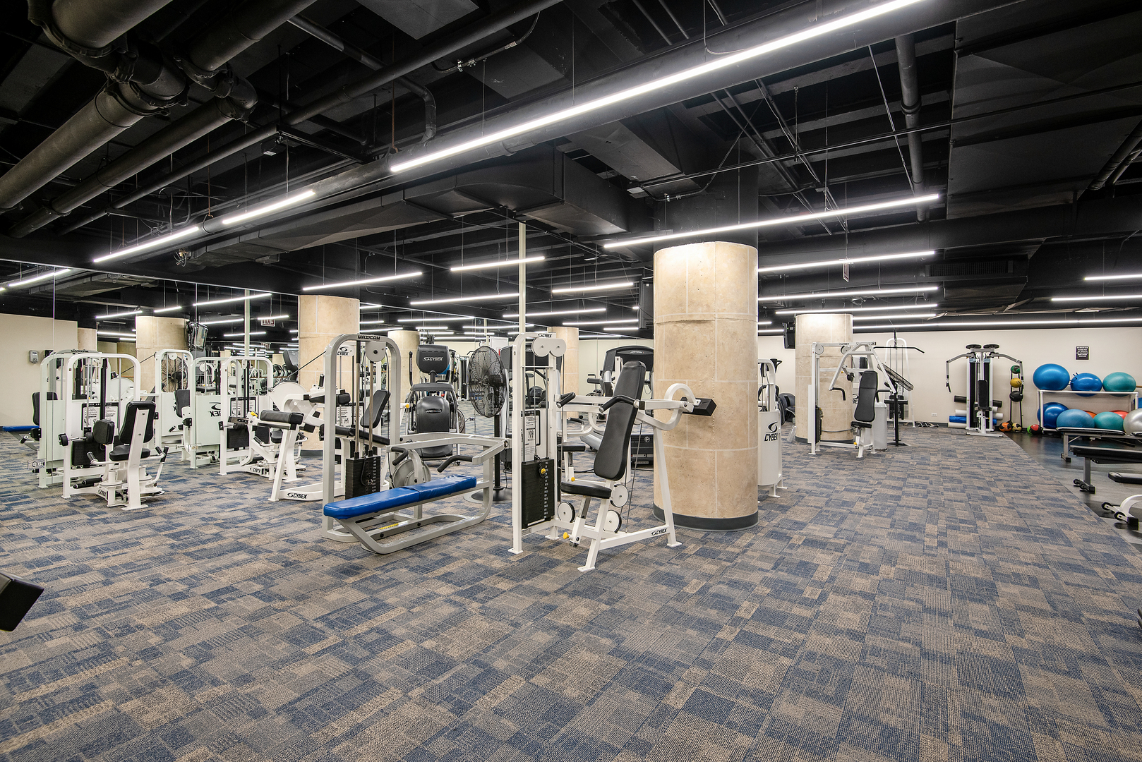 680 N Lake Shore Drive Unit: 1602