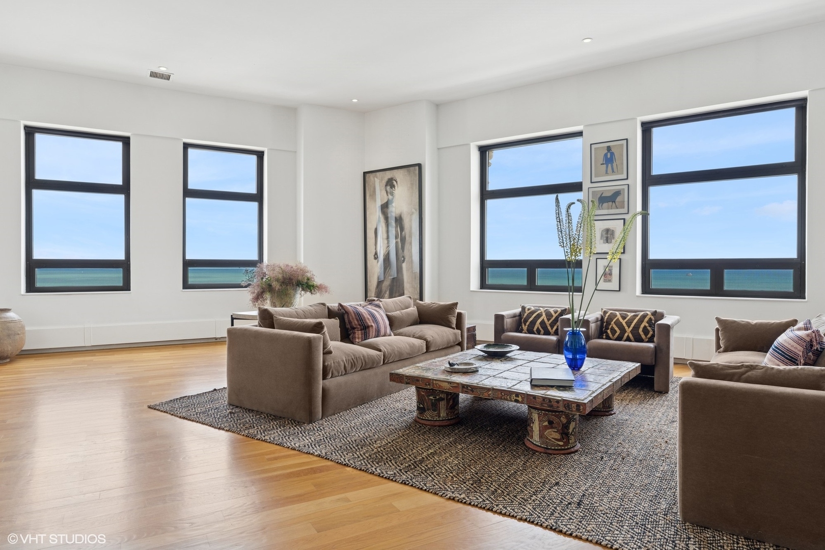 680 N Lake Shore Drive Unit: 1602