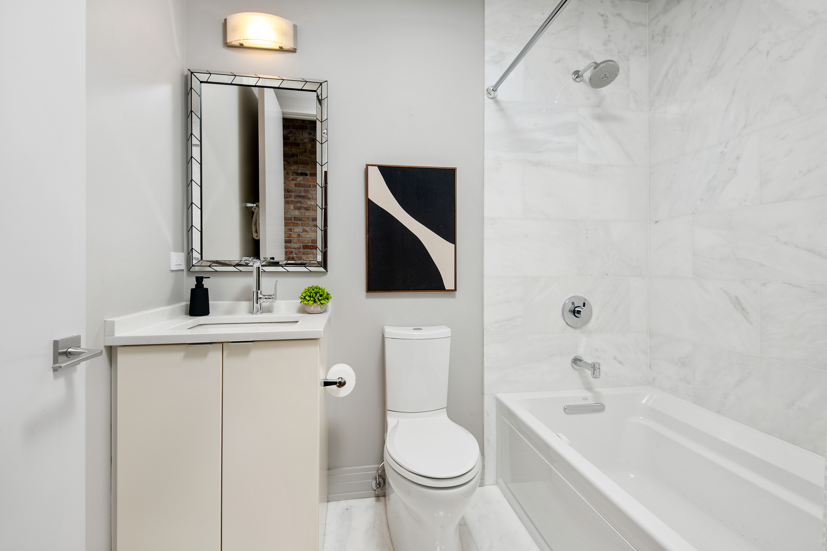 416 W Deming Place Unit: 4