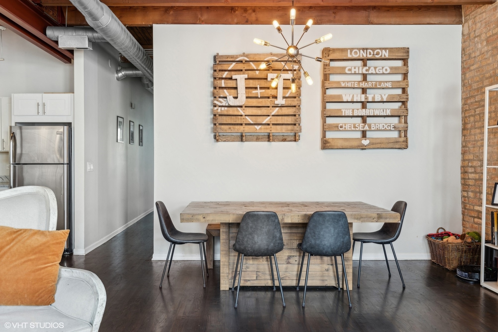 1235 W George Street Unit: 215