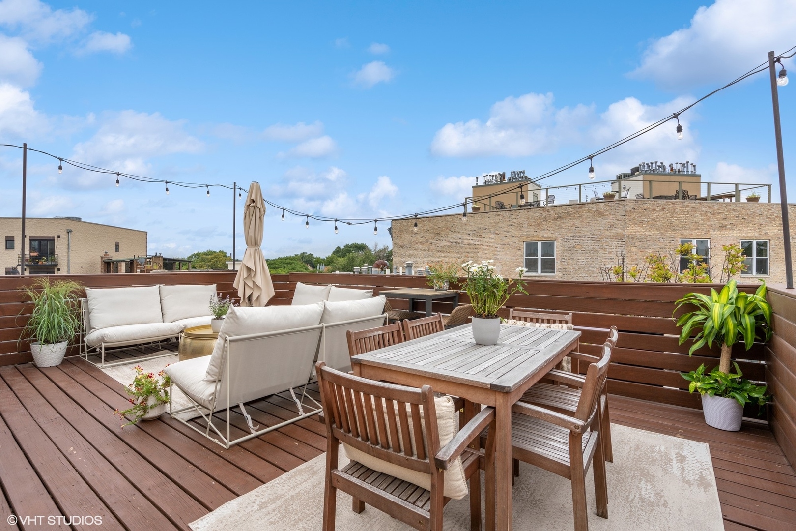 1235 W George Street Unit: 215