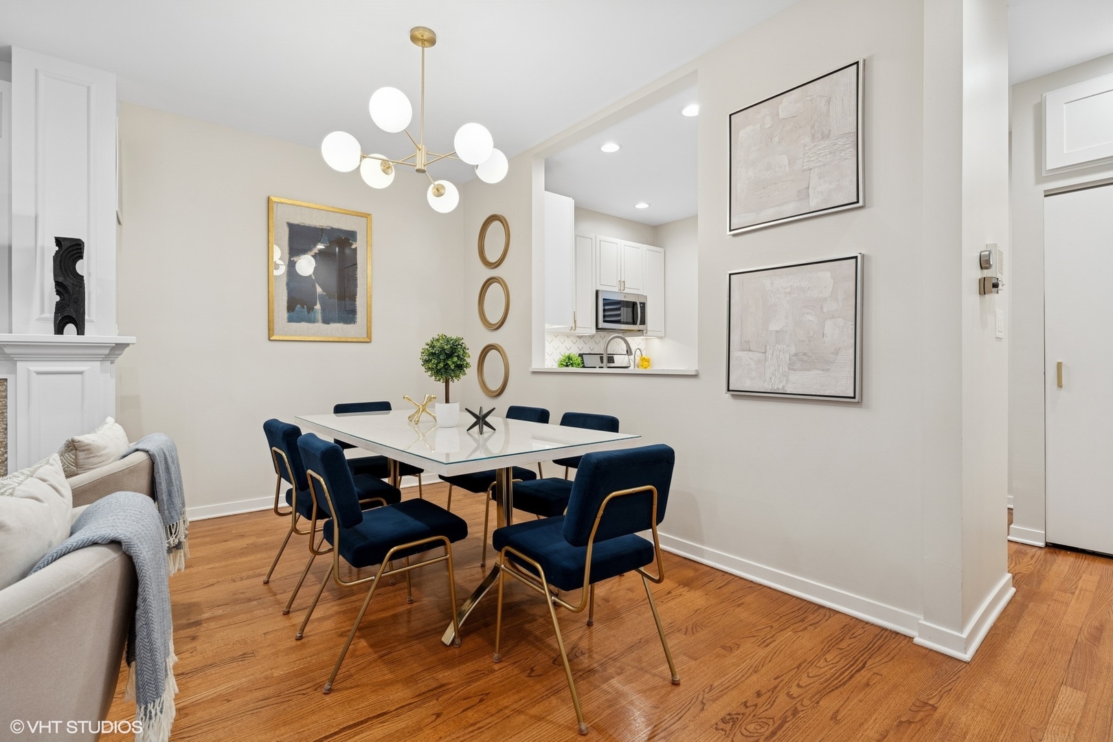 1920 N MAUD Avenue Unit: C