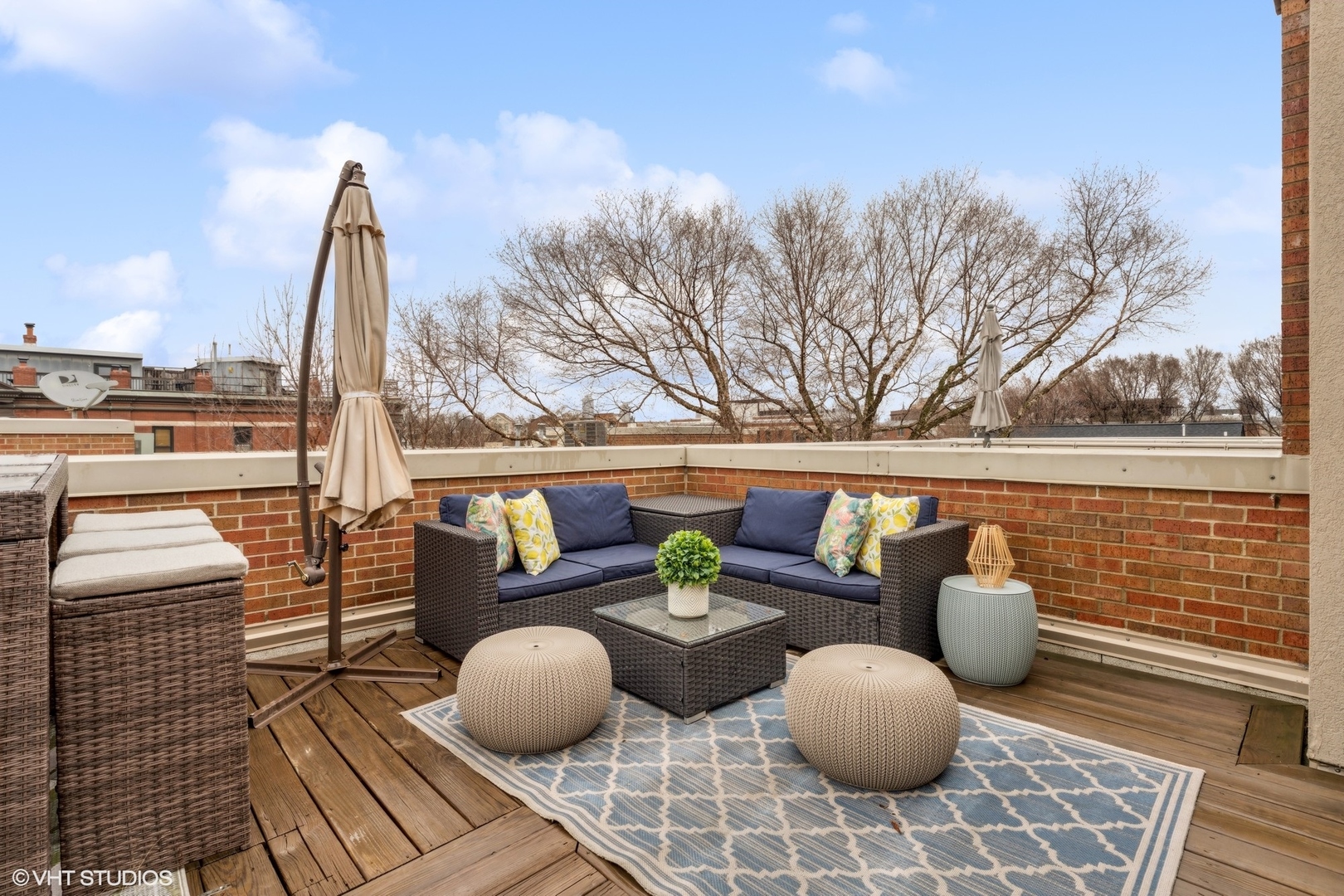 1920 N MAUD Avenue Unit: C