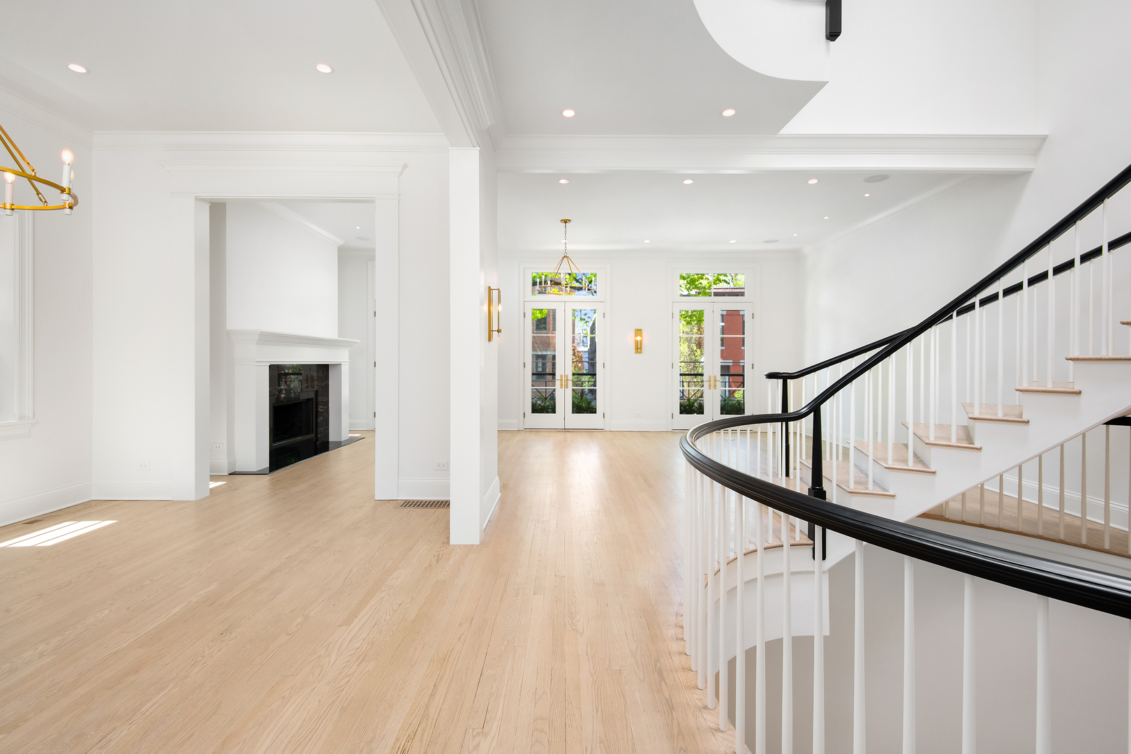 2245 N Magnolia Avenue