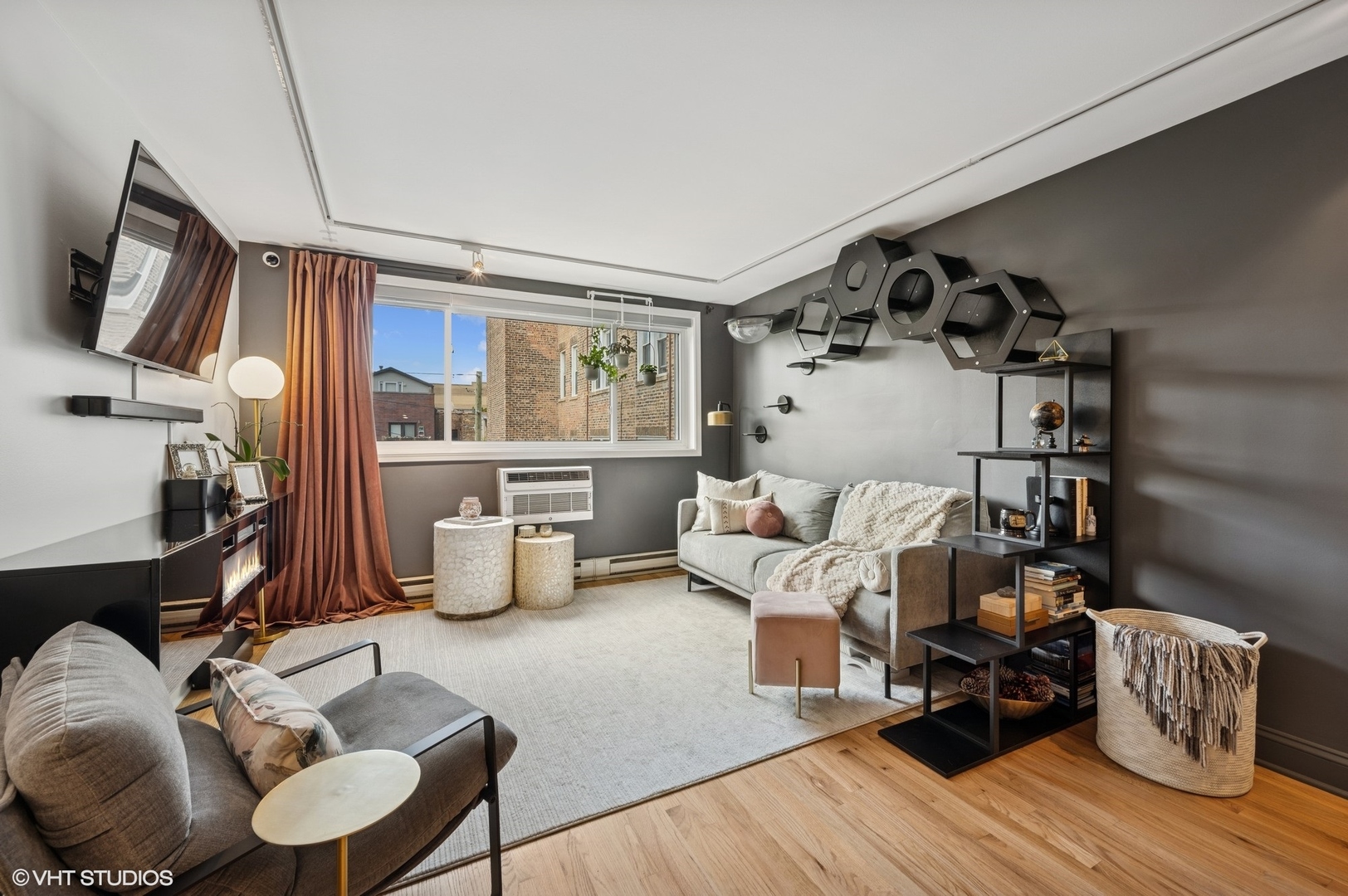 5854 N Kenmore Avenue Unit: 4F