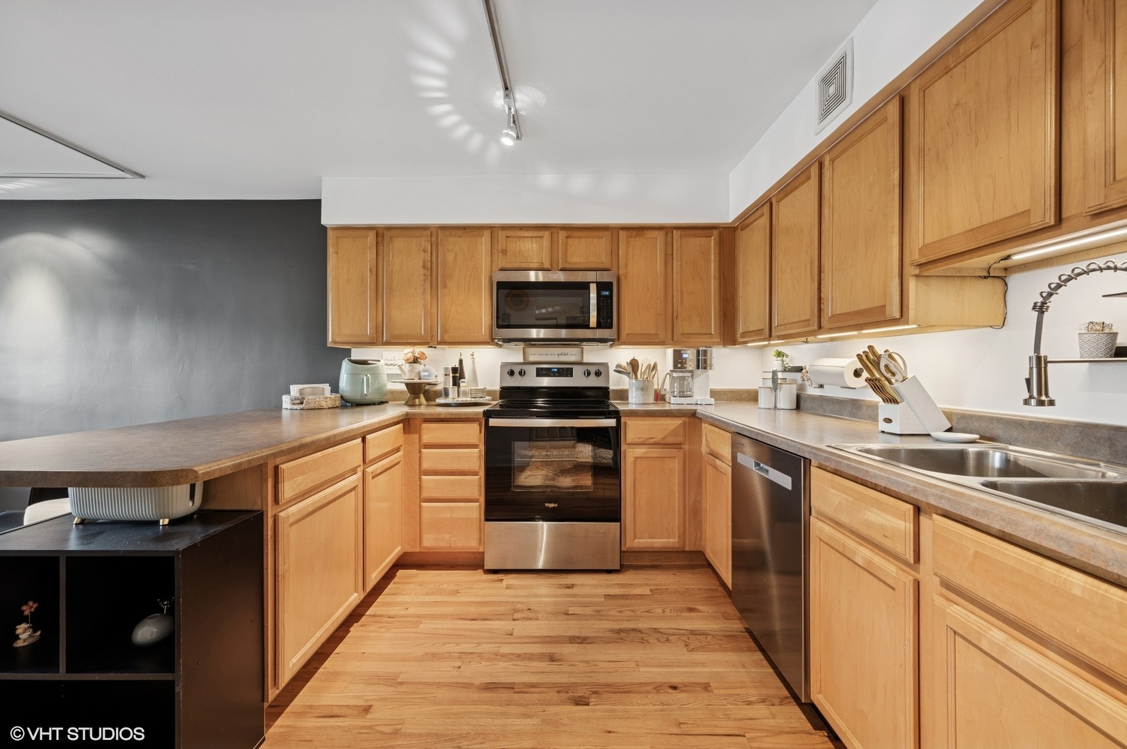 5854 N Kenmore Avenue Unit: 4F