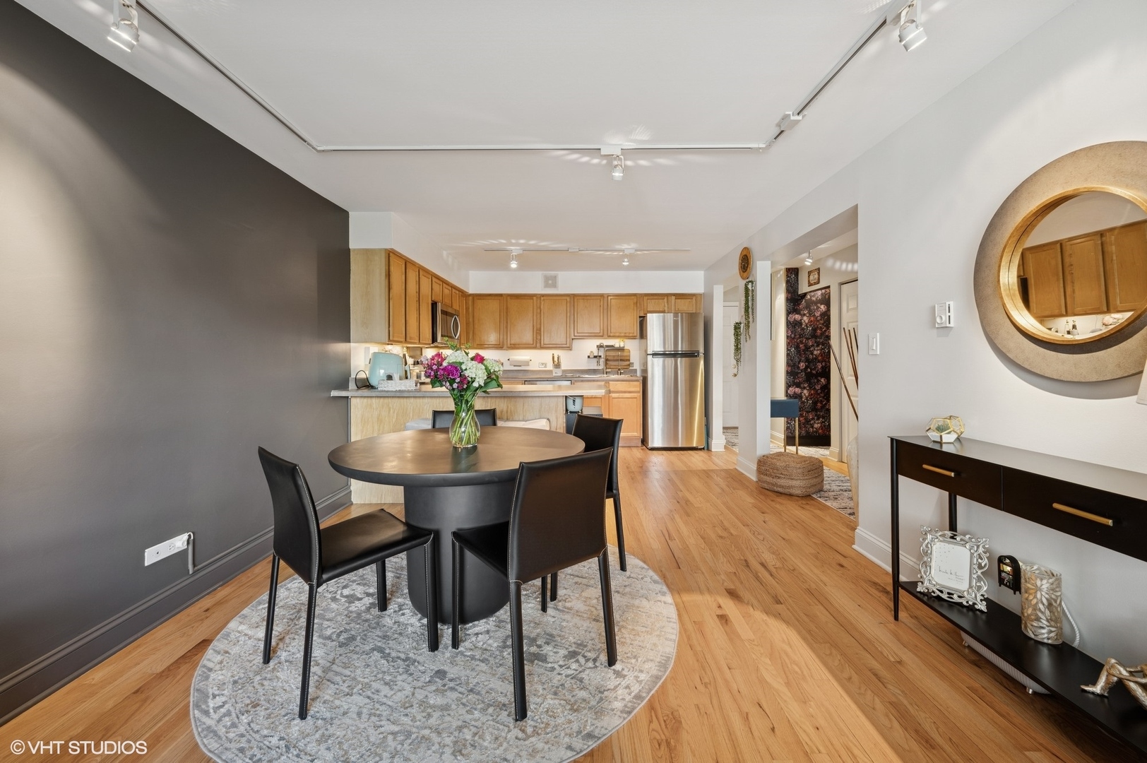 5854 N Kenmore Avenue Unit: 4F