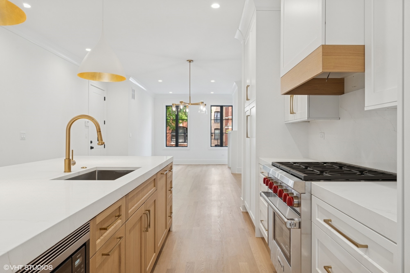 2118 N Sheffield Avenue Unit: 1