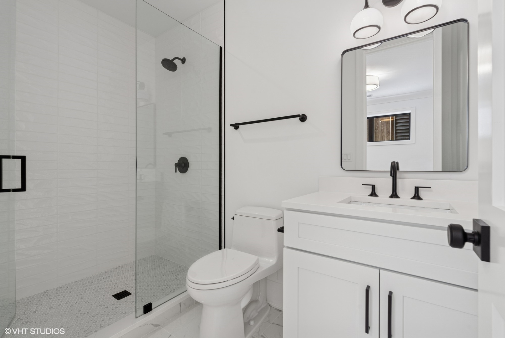 2118 N Sheffield Avenue Unit: 1