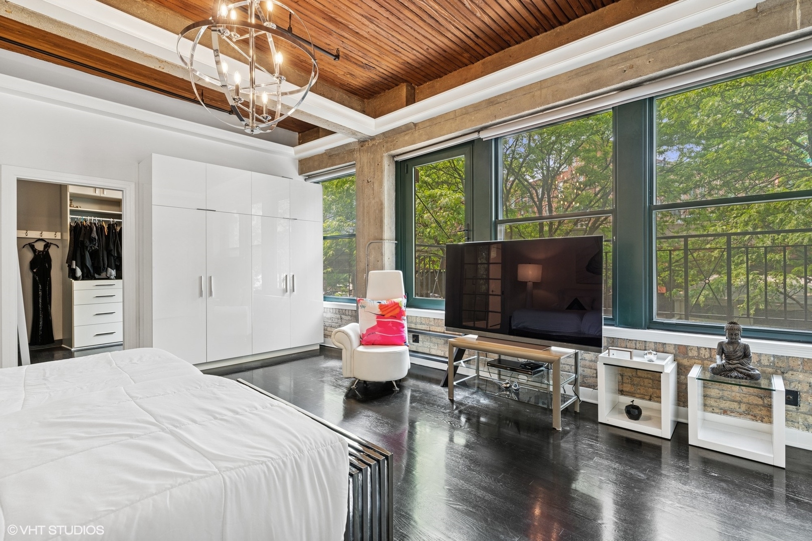 411 W Ontario Street Unit: 201-302