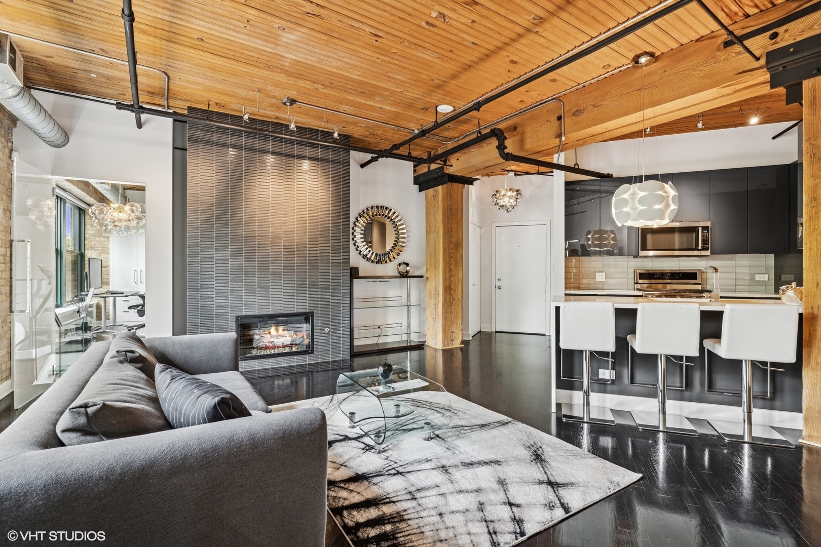411 W Ontario Street Unit: 201-302