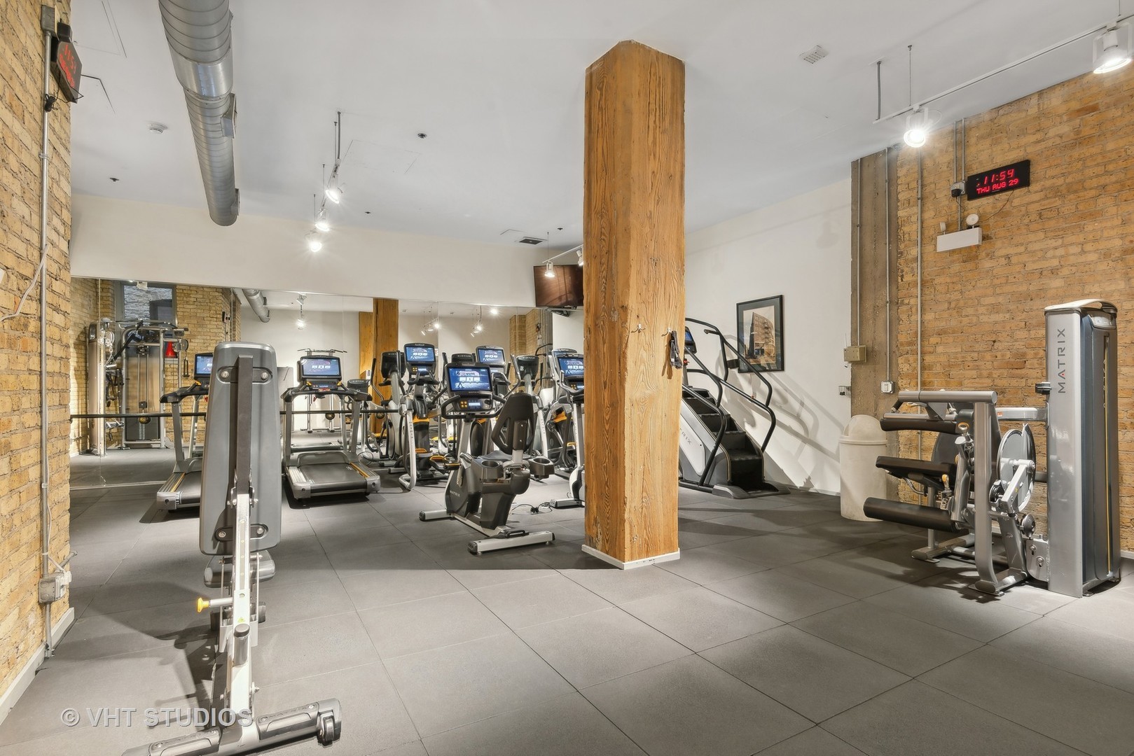 411 W Ontario Street Unit: 201-302