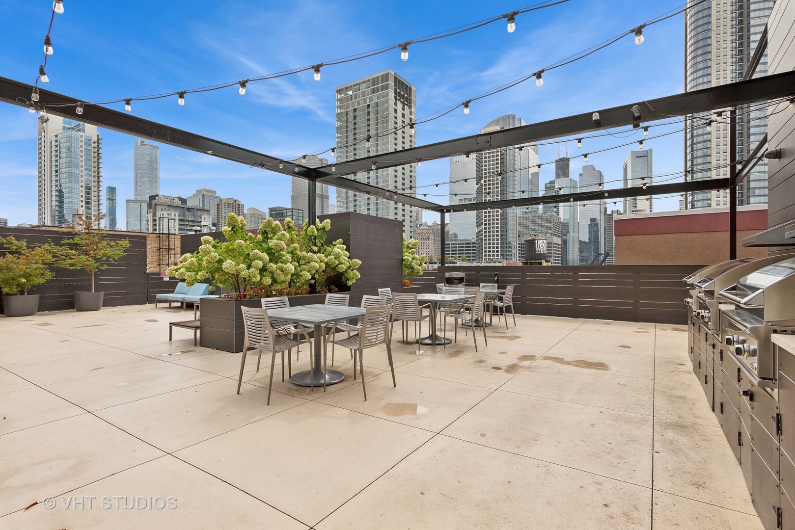 411 W Ontario Street Unit: 201-302
