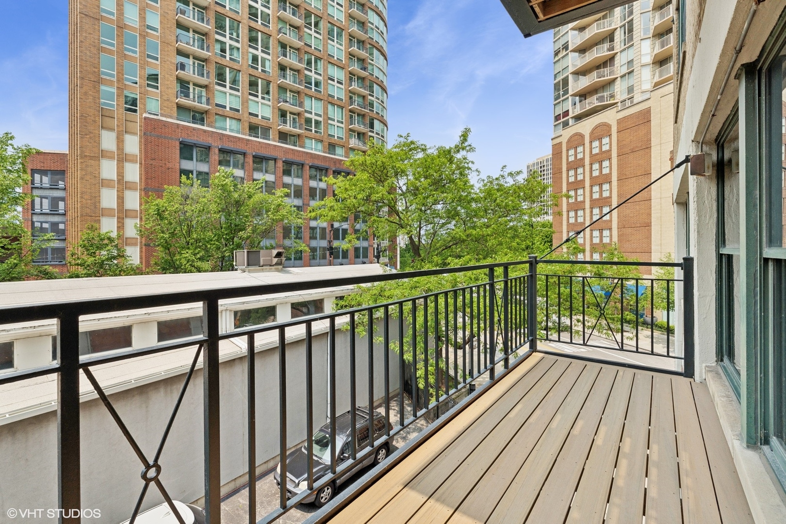 411 W Ontario Street Unit: 201-302