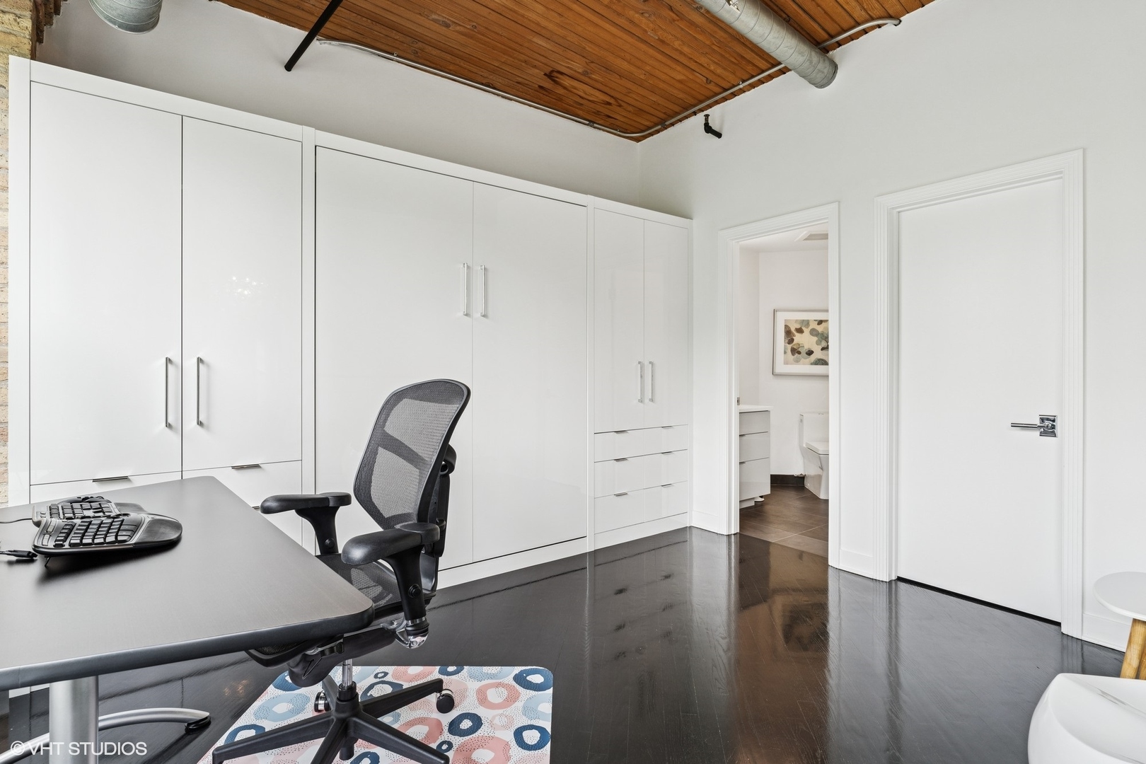 411 W Ontario Street Unit: 201-302