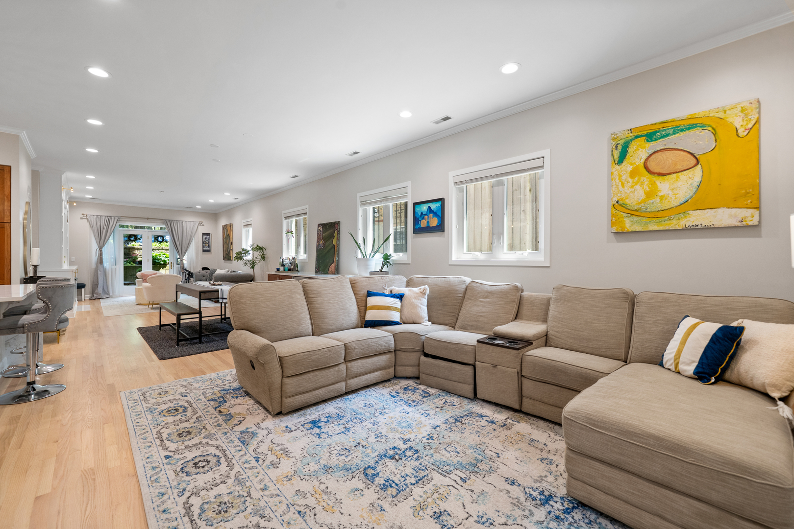 2321 W Lyndale Street Unit: 1