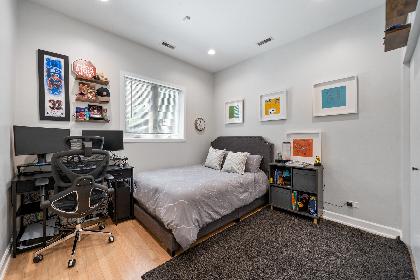 2321 W Lyndale Street Unit: 1