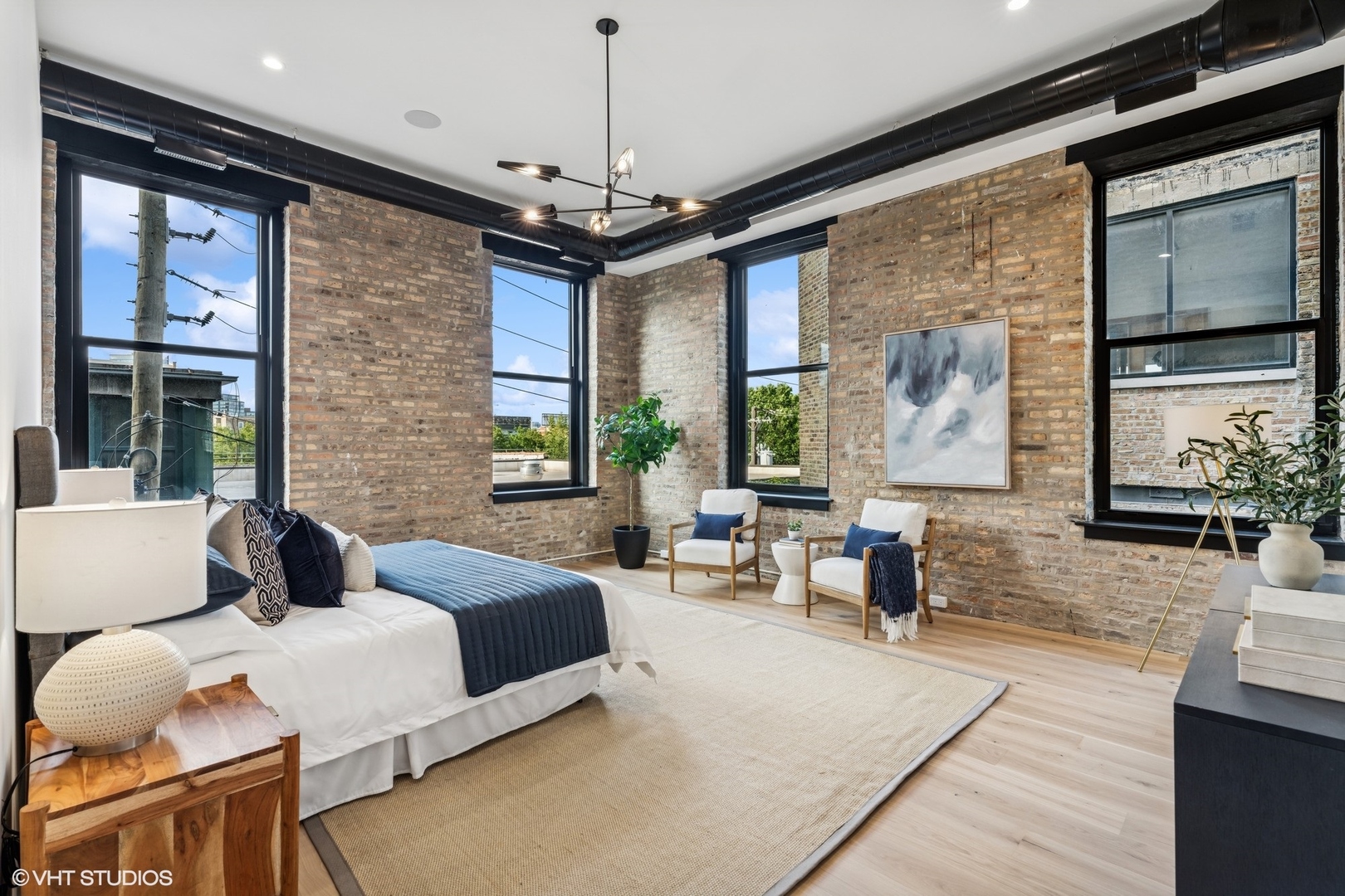 401 N Aberdeen Street Unit: 2N