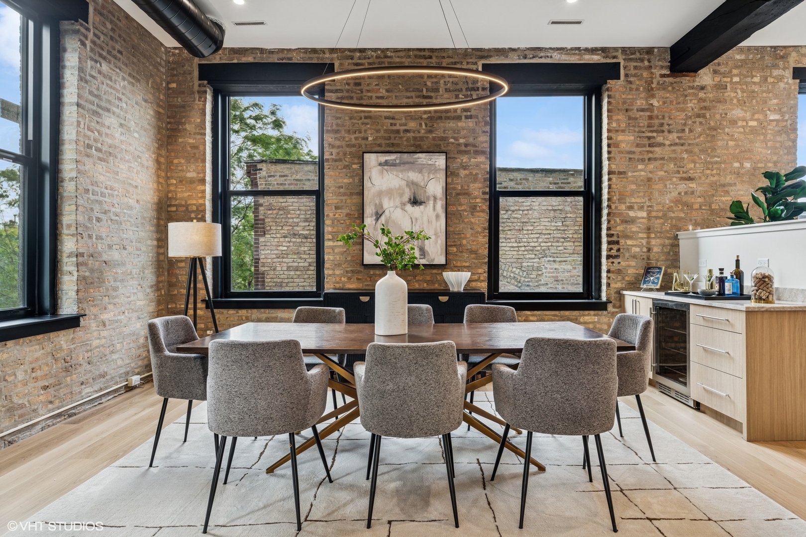 401 N Aberdeen Street Unit: 2N