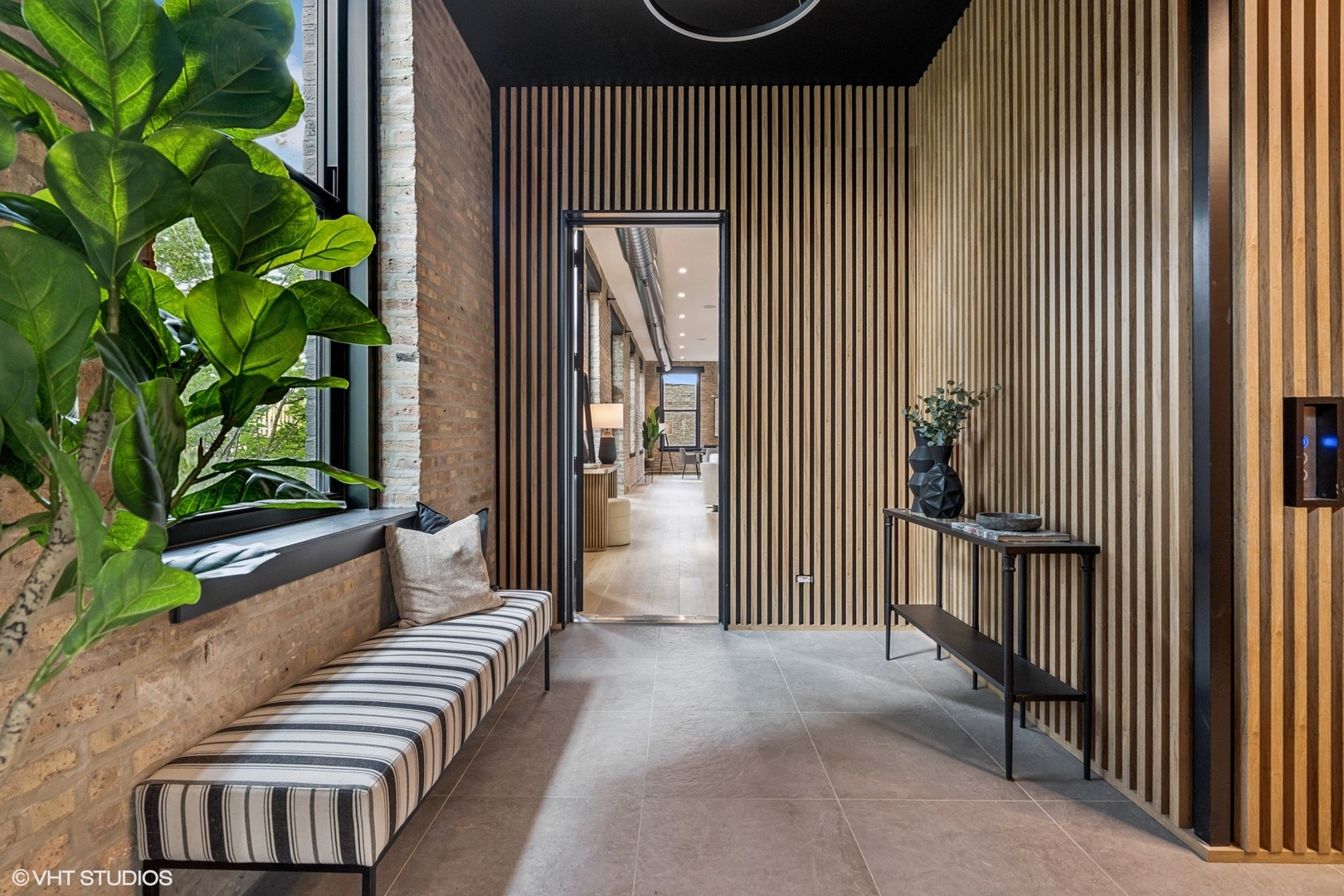 401 N Aberdeen Street Unit: 2S