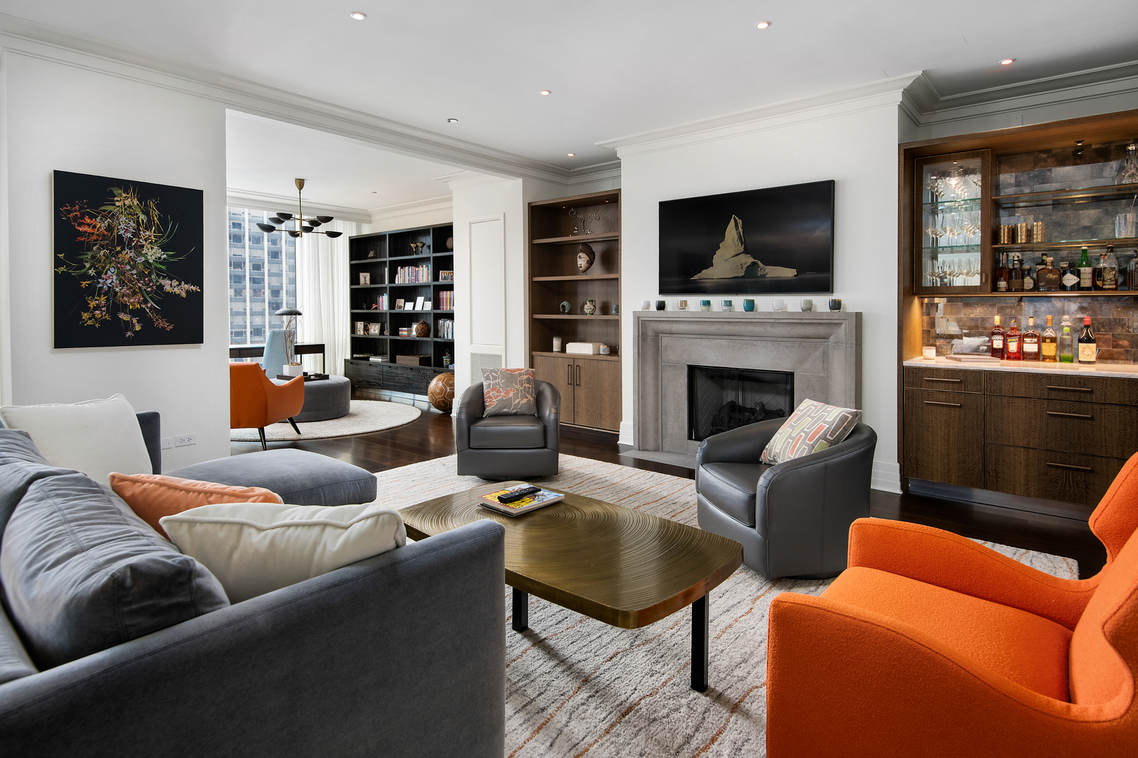 9 W Walton Street Unit: 1702