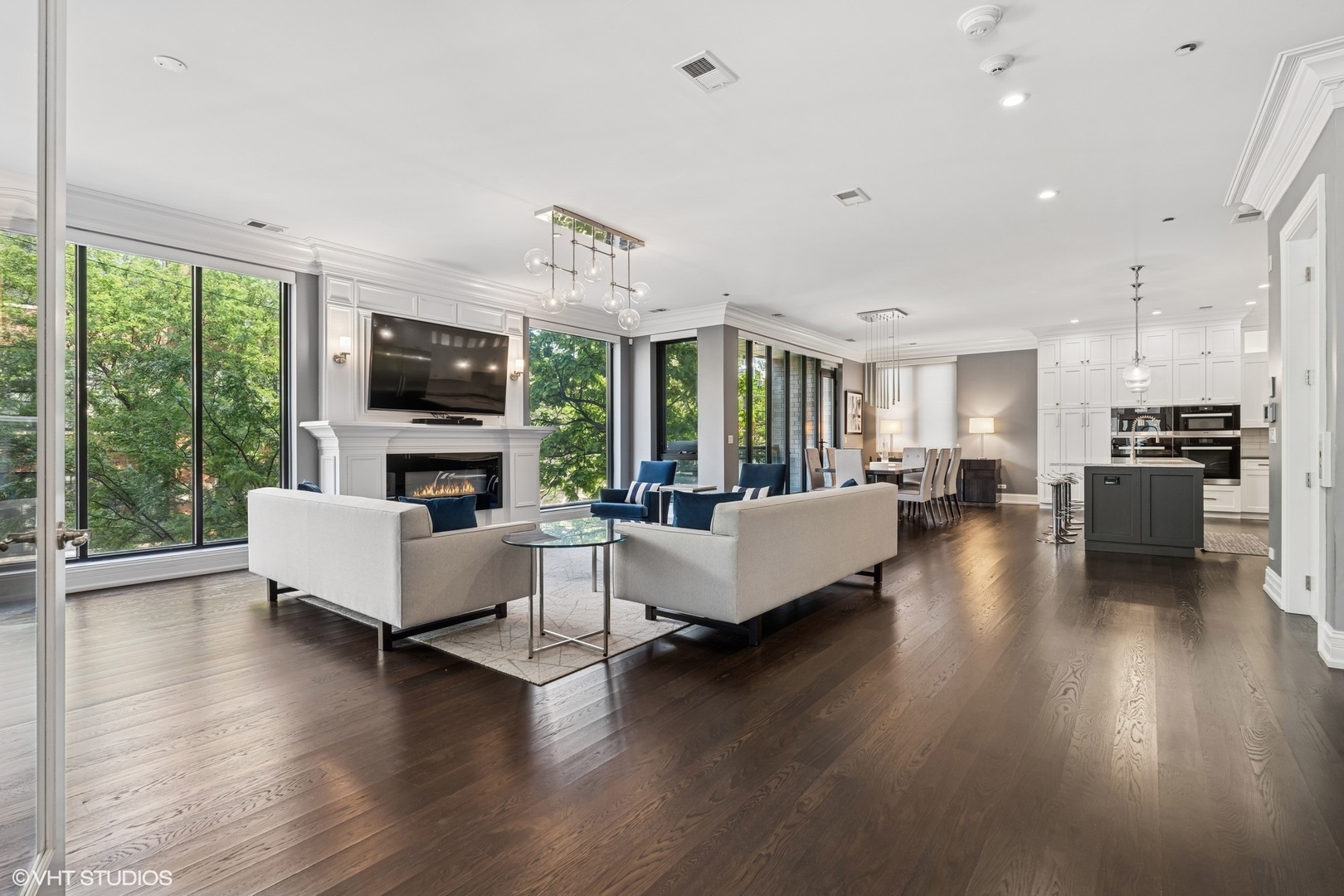20 N Loomis Street Unit: A
