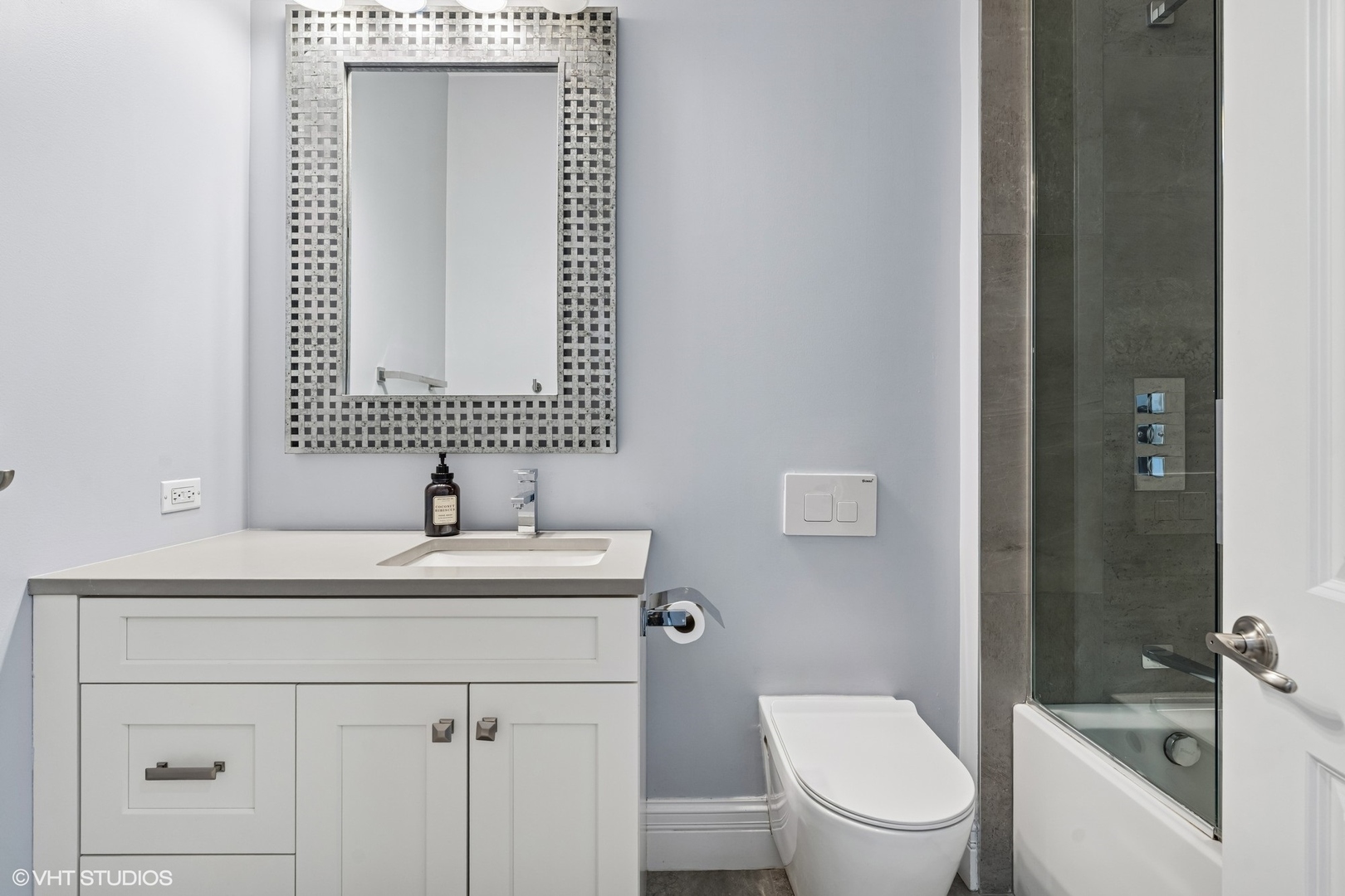 20 N Loomis Street Unit: A