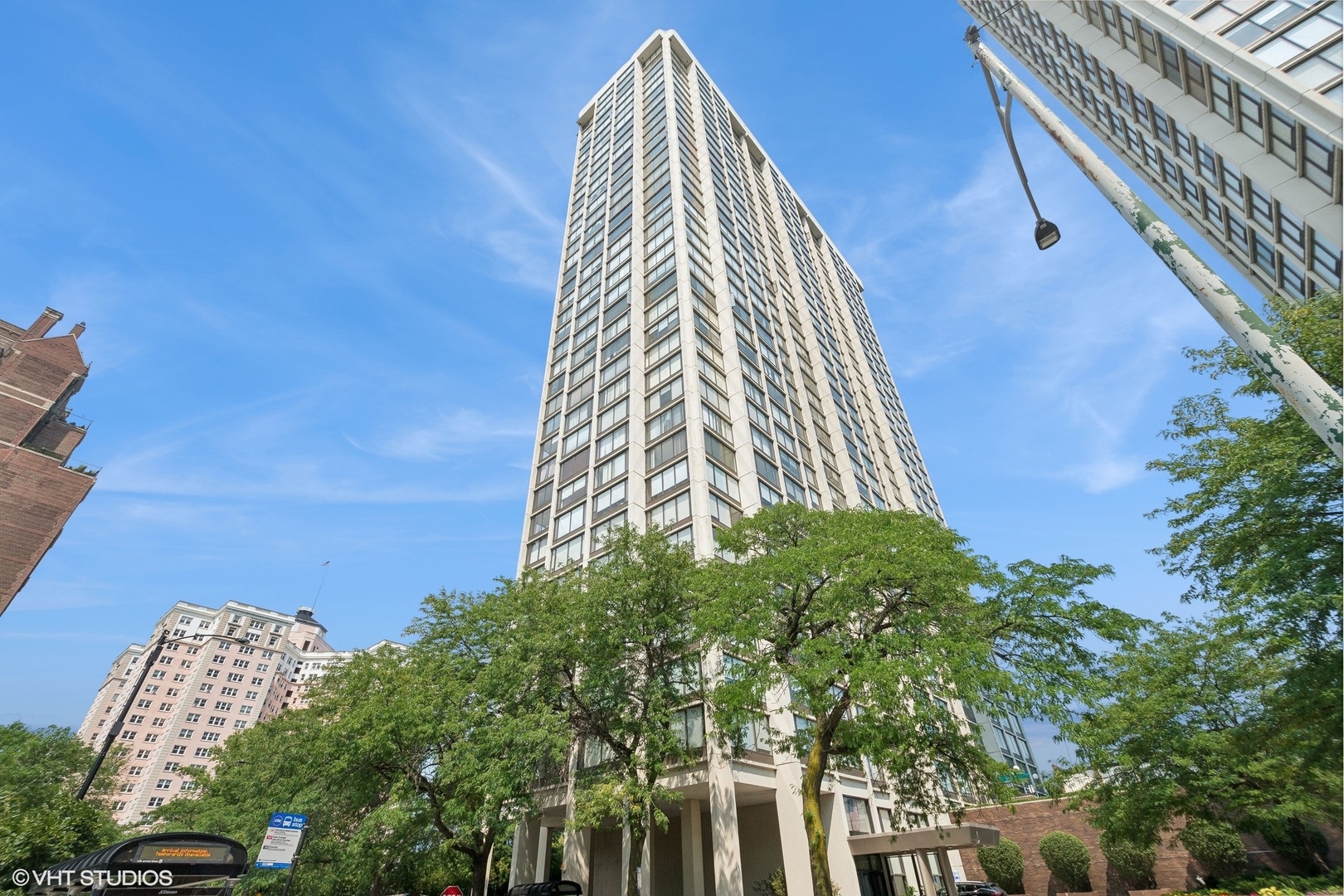 5455 N Sheridan Road Unit: 1006