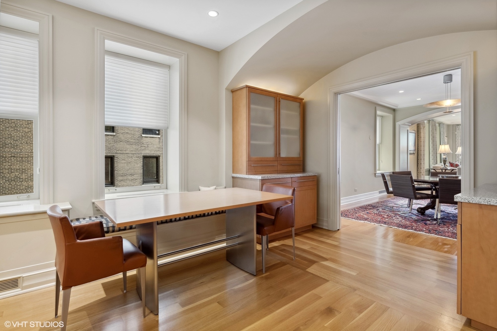 189 E Lake Shore Drive Unit: 15W