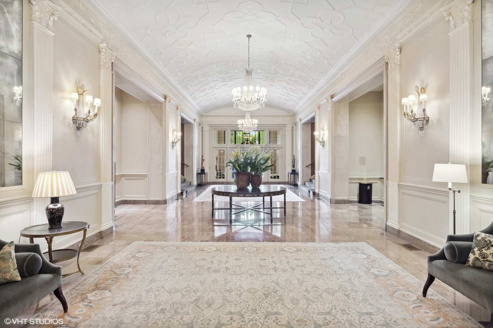 189 E Lake Shore Drive Unit: 15W