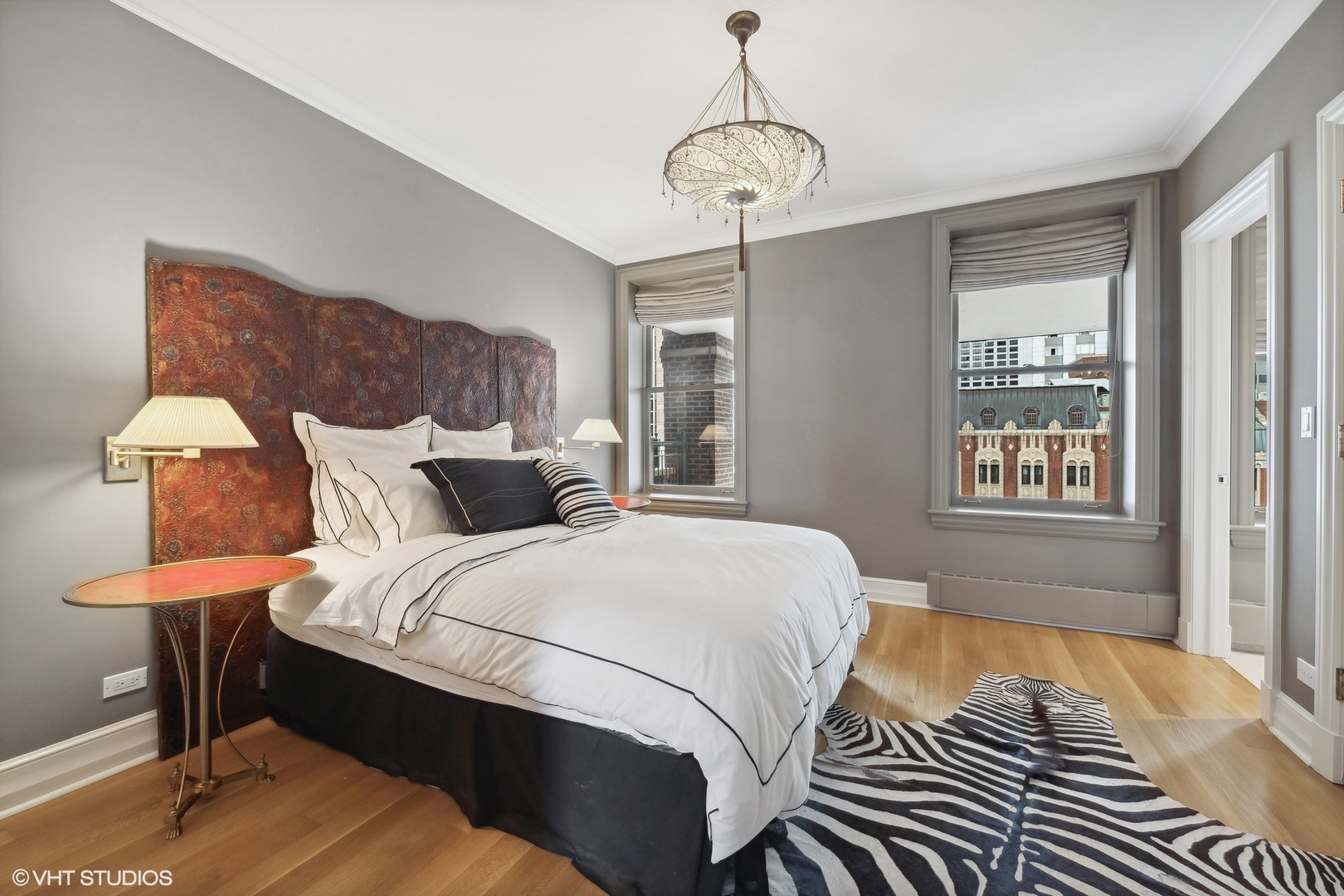 189 E Lake Shore Drive Unit: 15W