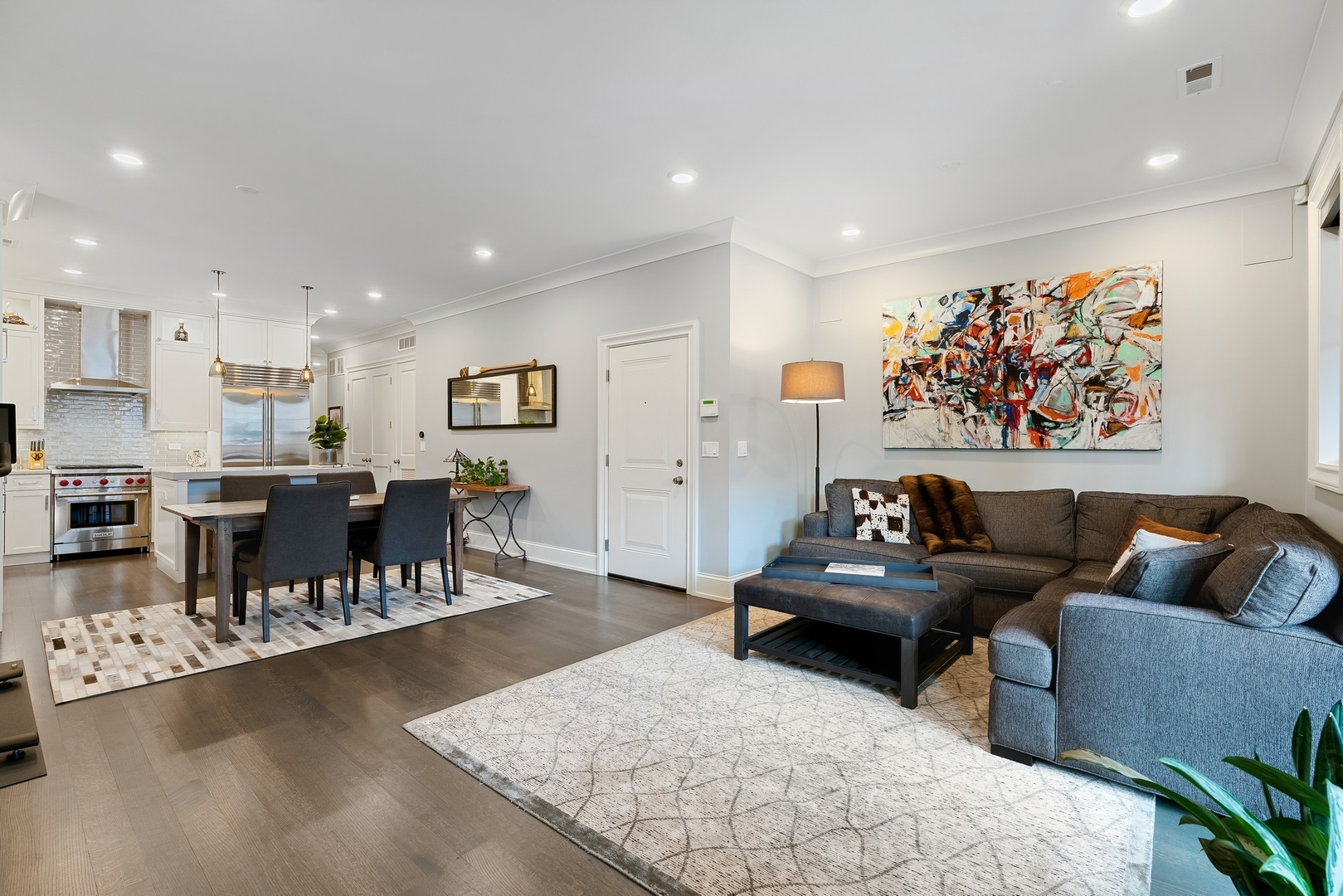 2020 N Howe Street Unit: 2S