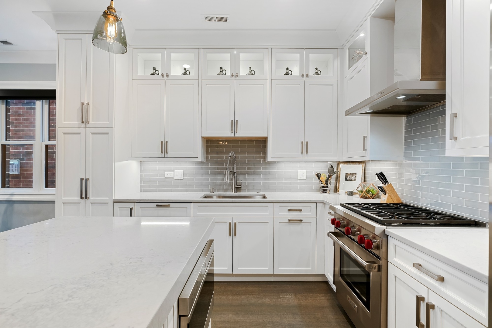 2020 N Howe Street Unit: 2S