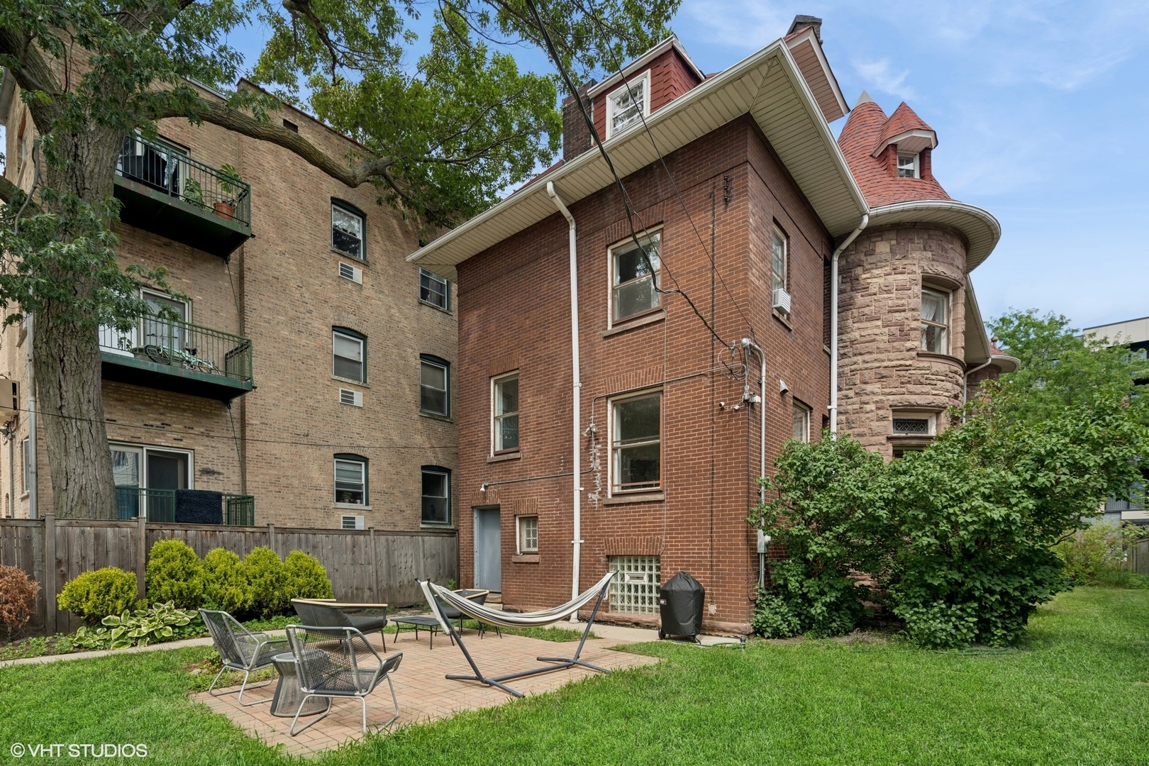 4516 N Sheridan Road