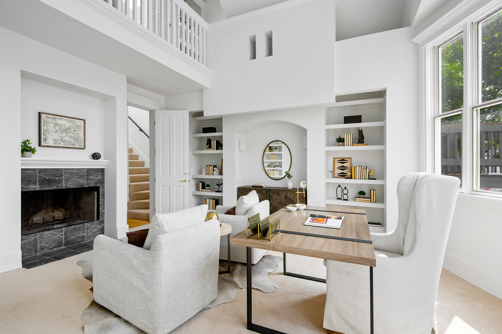 1318 W Schubert Avenue