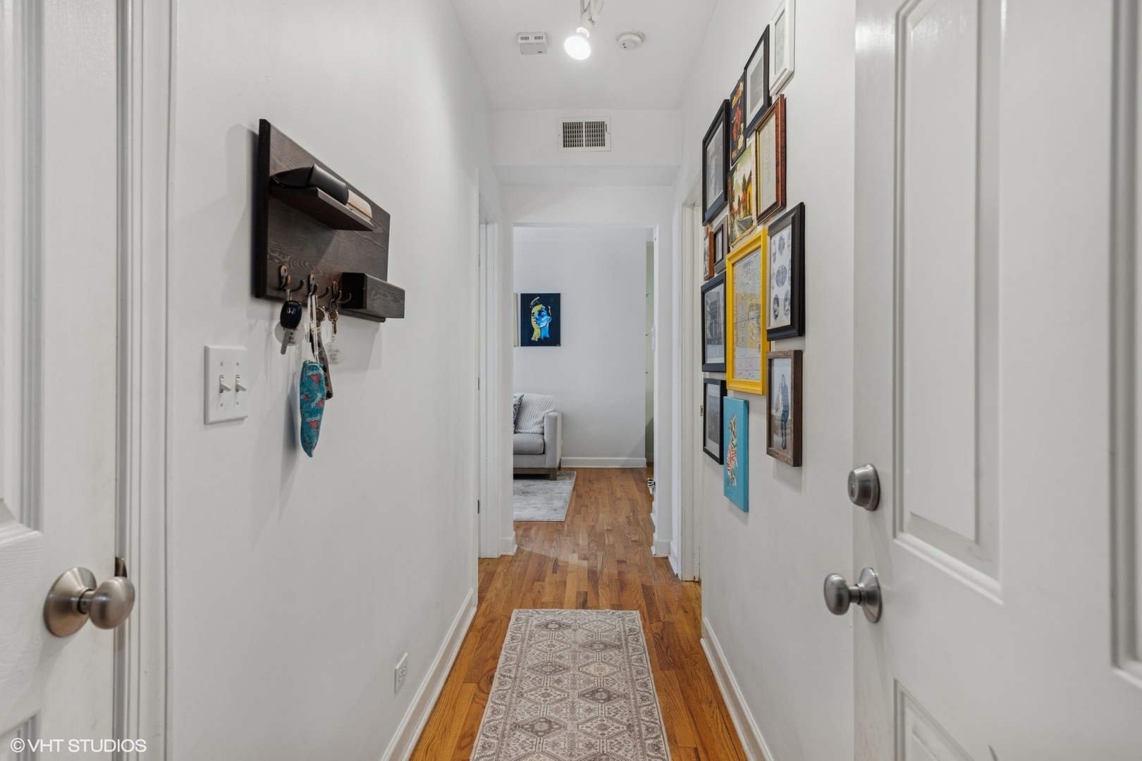 1531 W Rosemont Avenue Unit: 1S