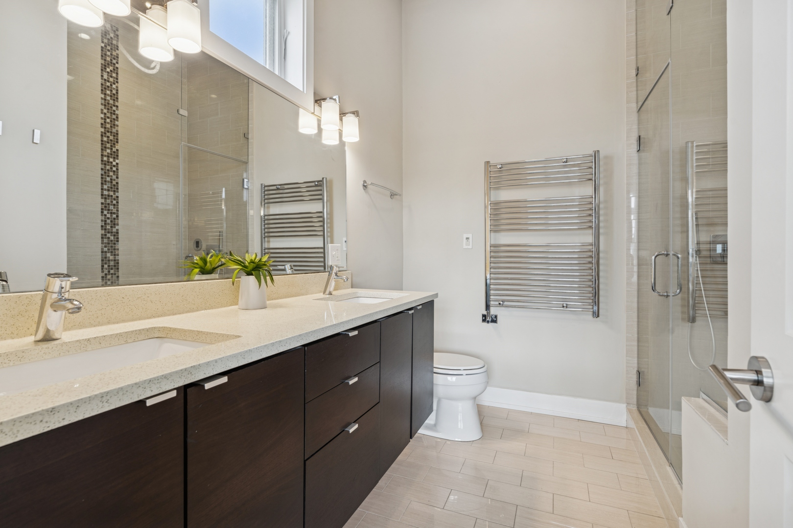 948 N Honore Street Unit: 3