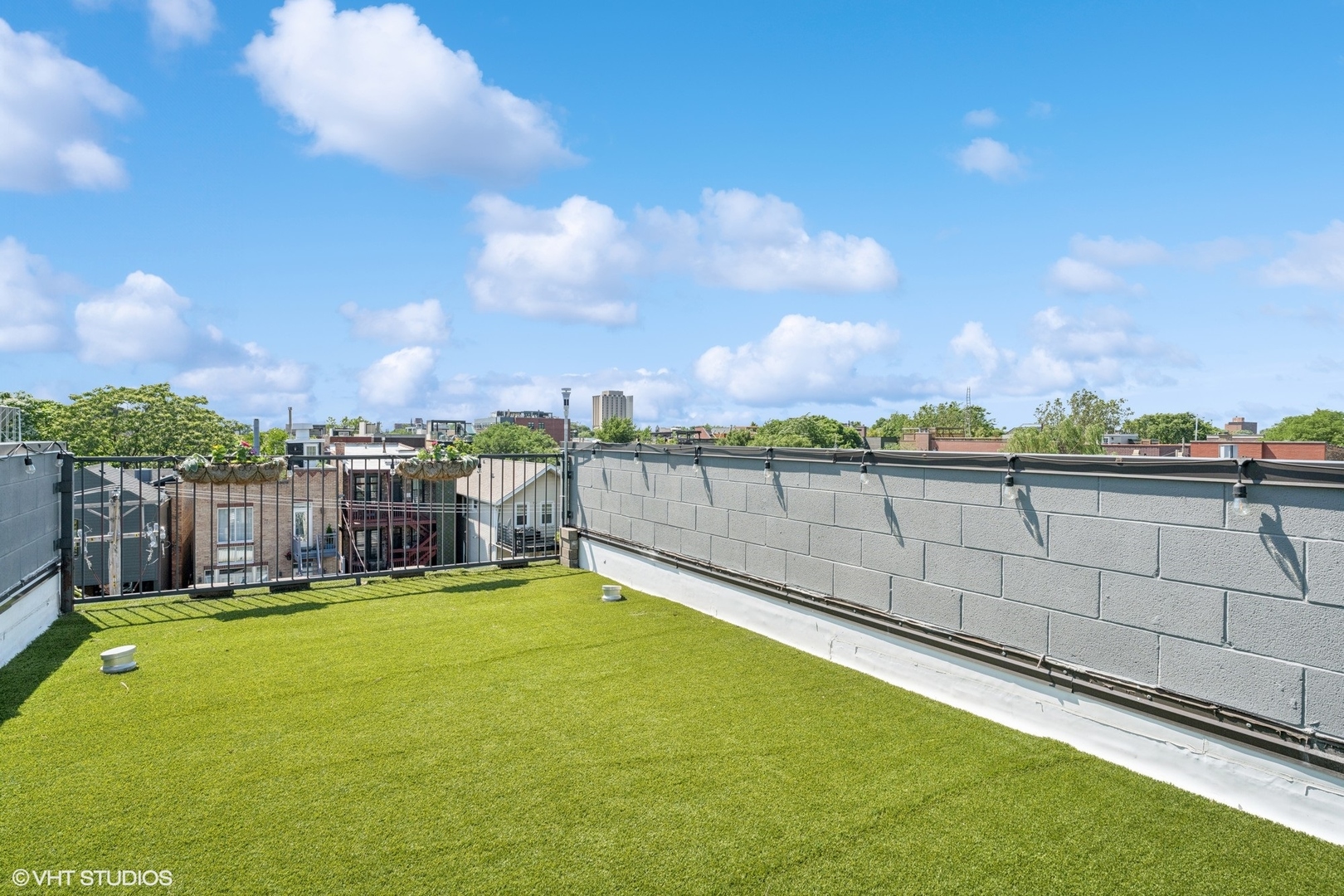 948 N Honore Street Unit: 3