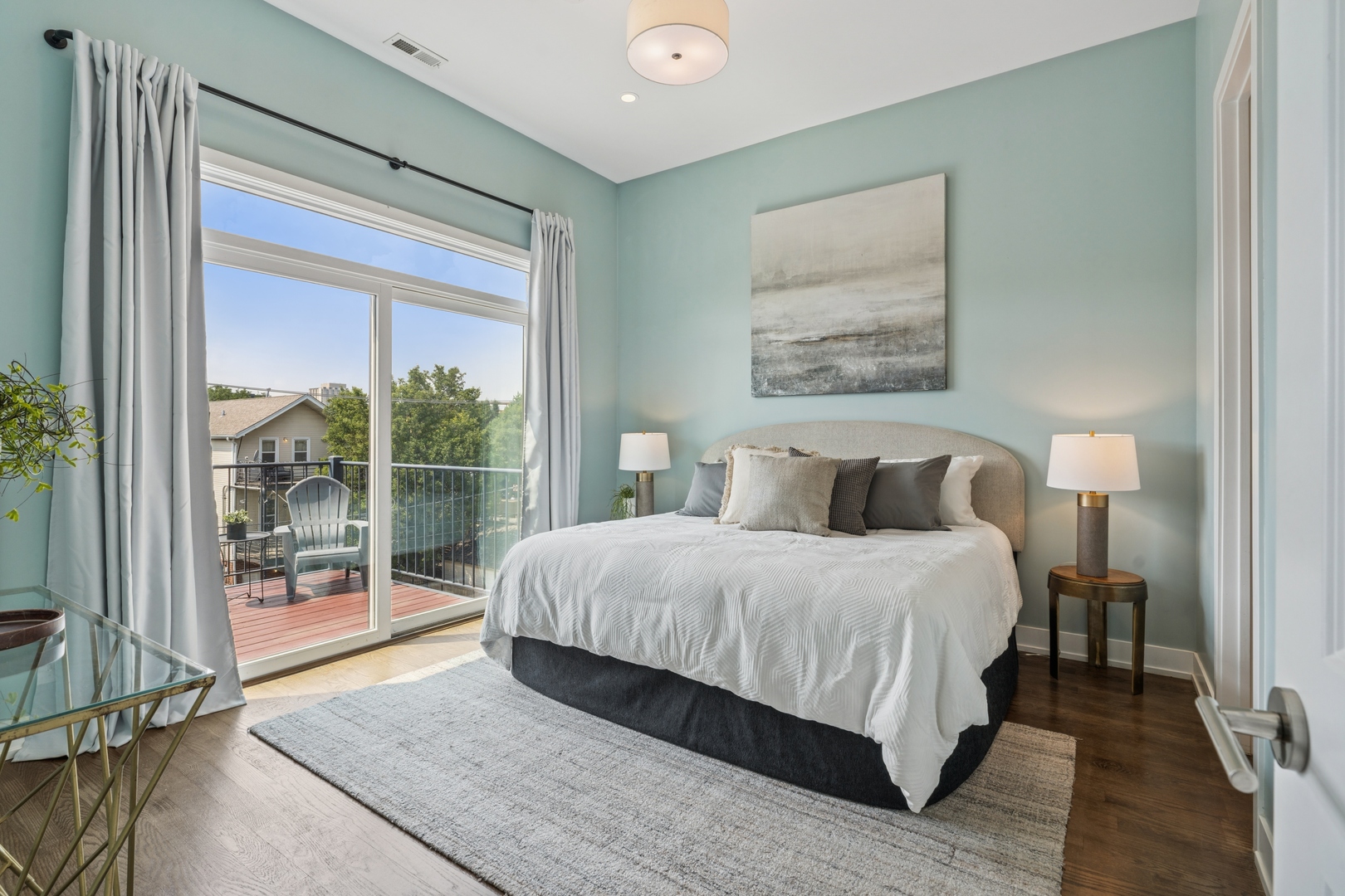 948 N Honore Street Unit: 3