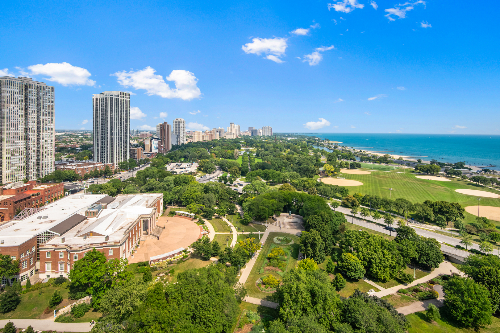 1555 N Dearborn Parkway Unit: 25E