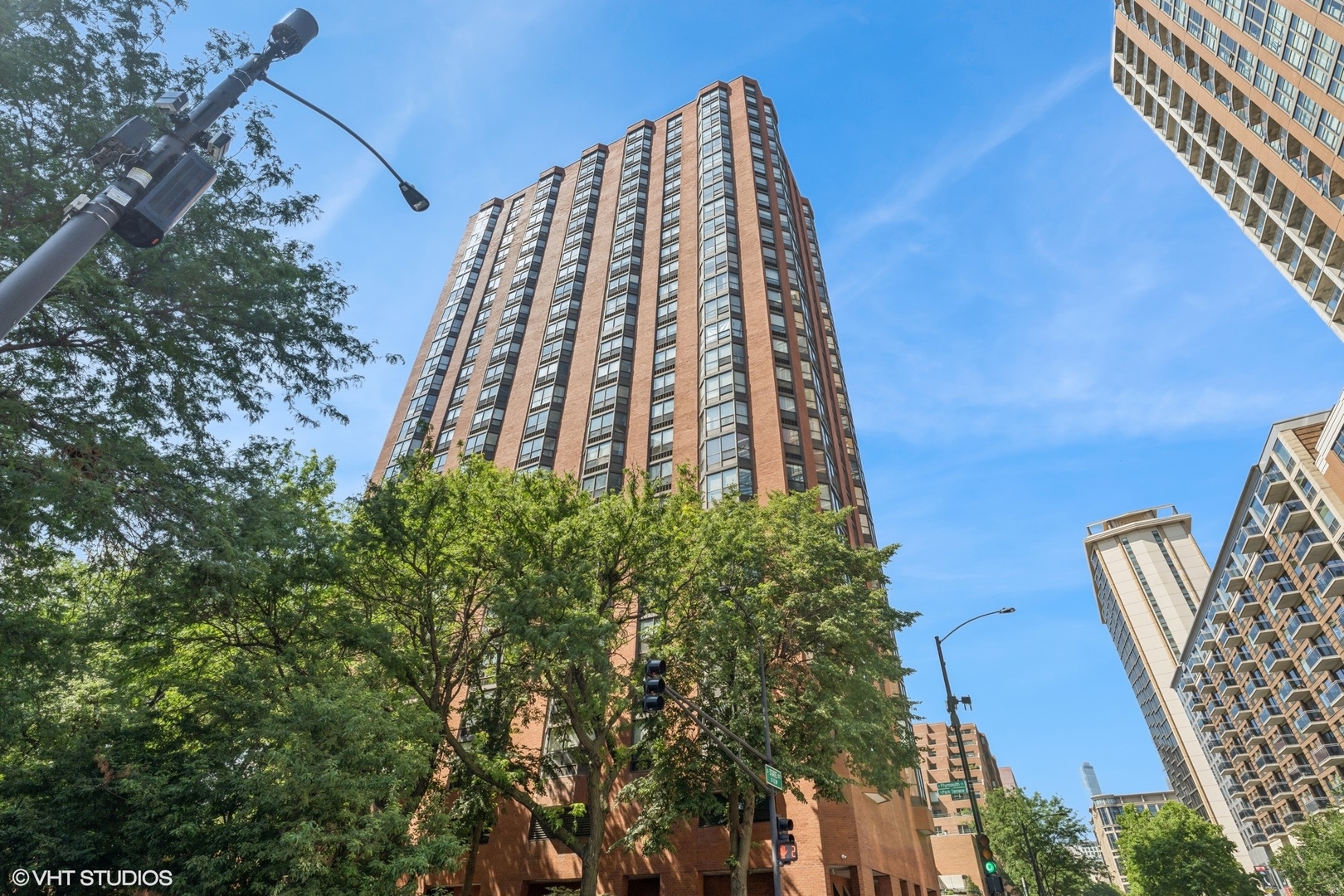899 S Plymouth Court Unit: 2003