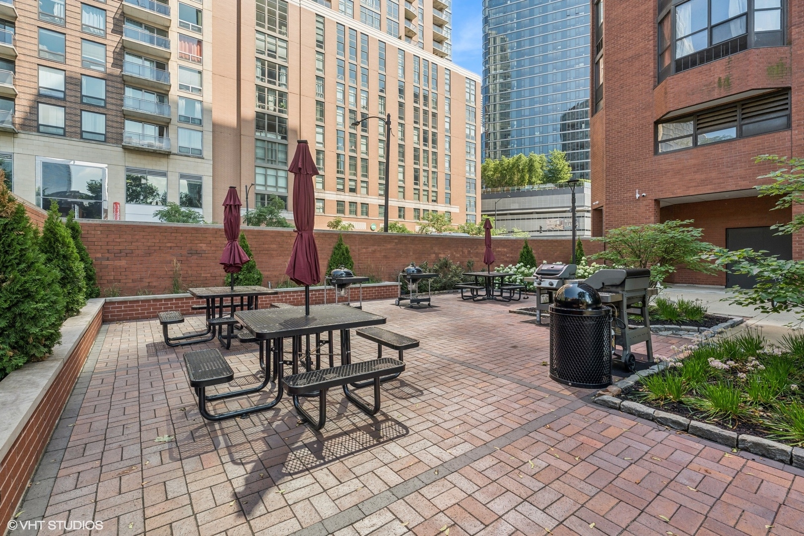 899 S Plymouth Court Unit: 2003