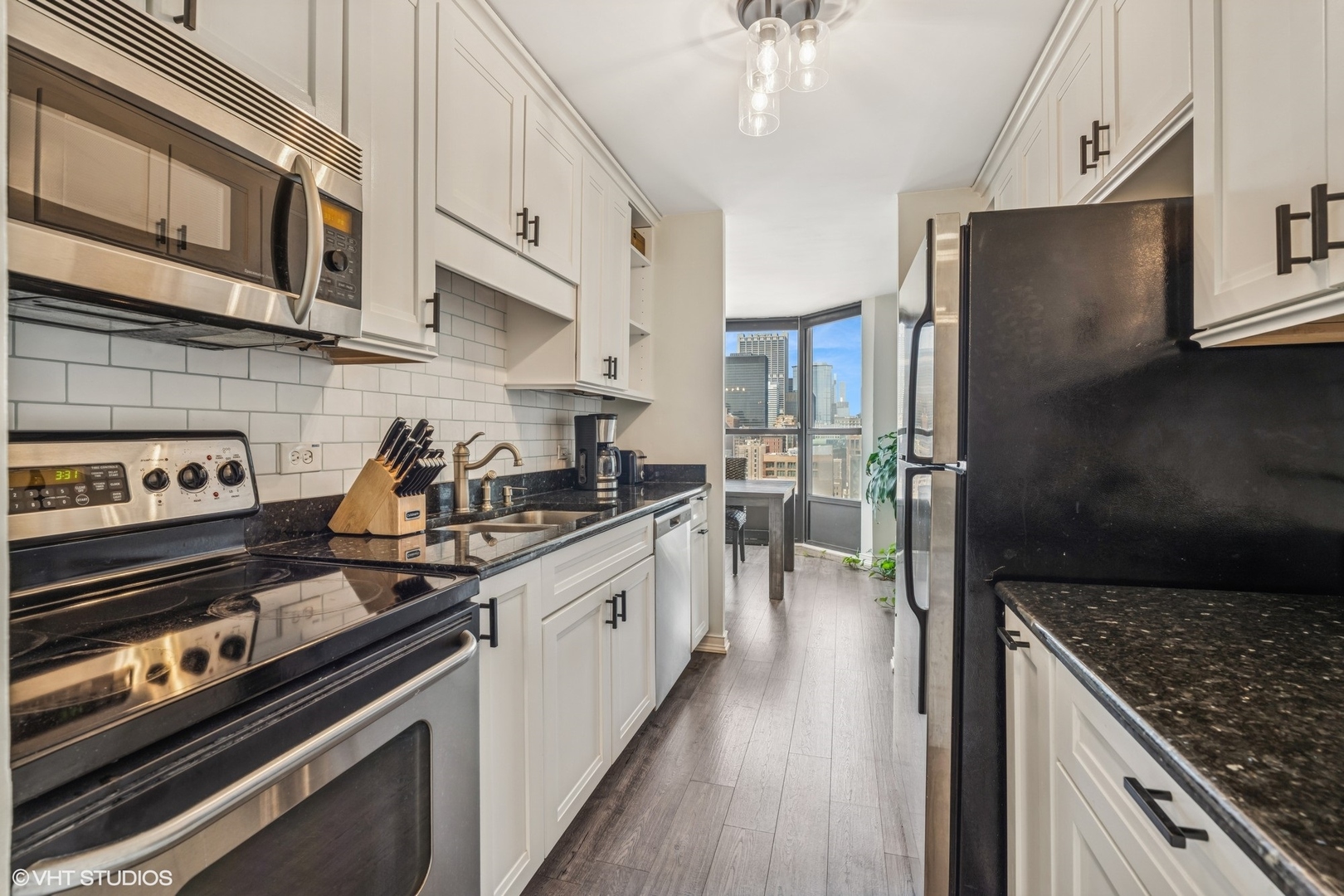 899 S Plymouth Court Unit: 2003